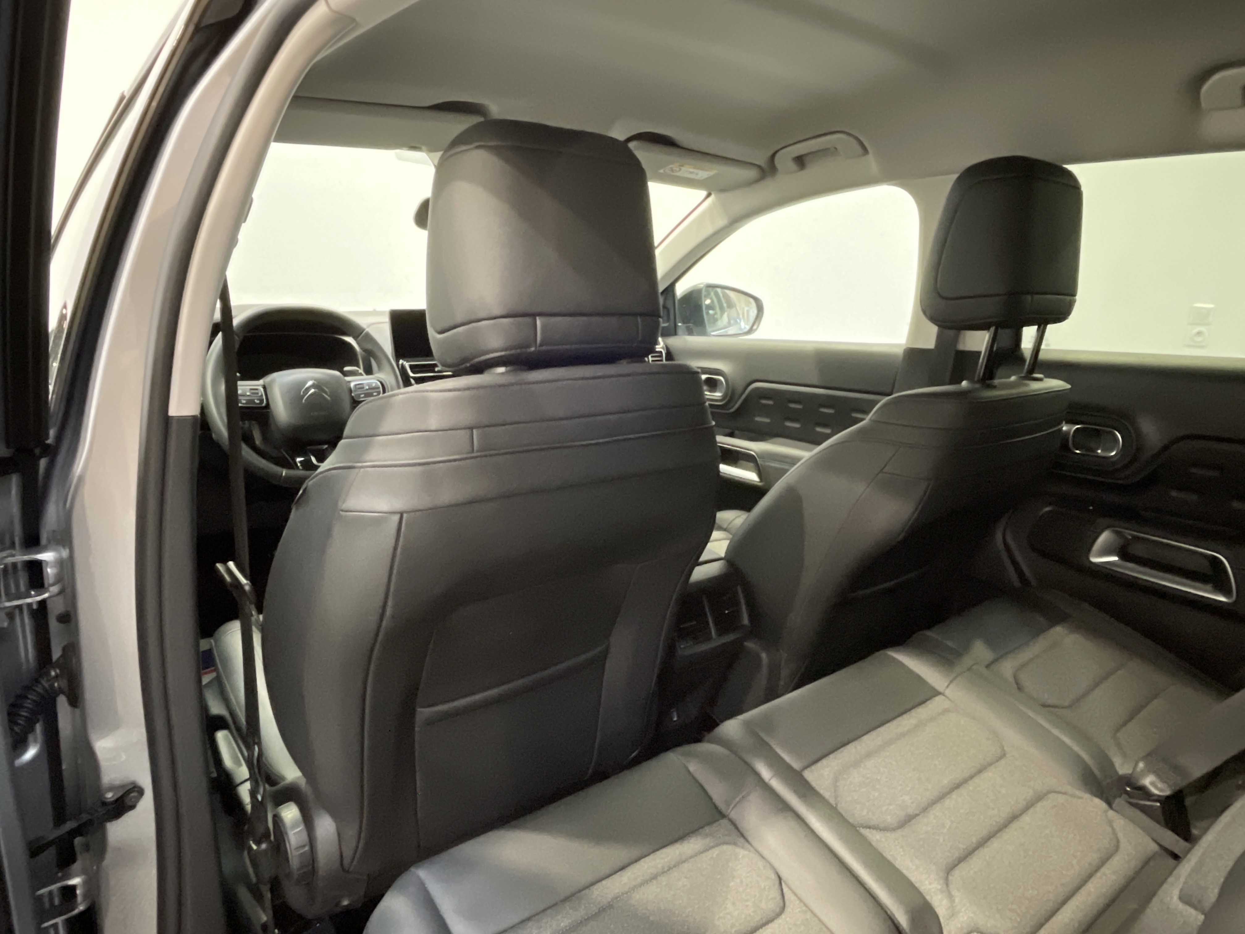 Photo 42 du véhicule CITROEN C5 AIRCROSS