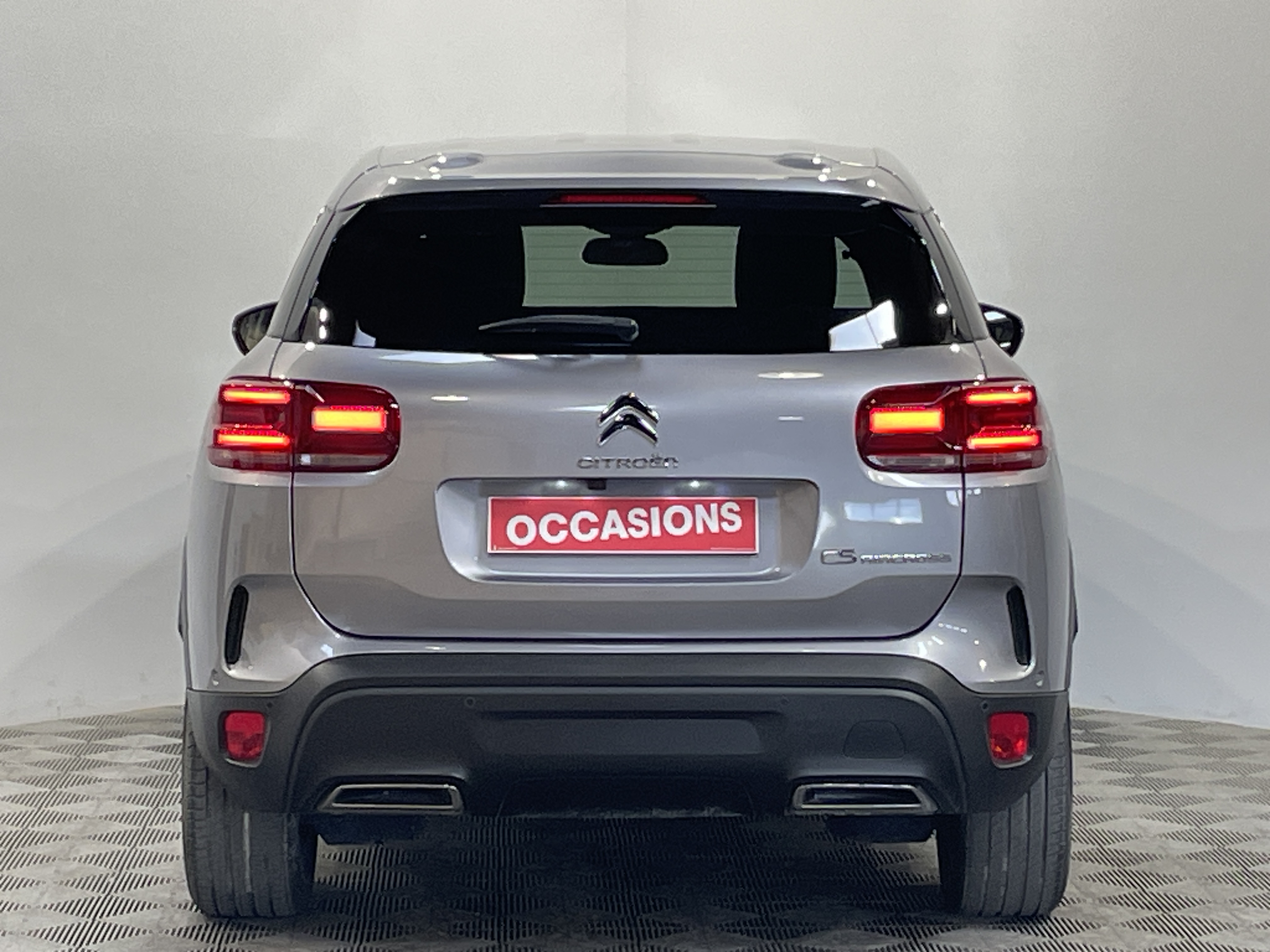 Photo 6 du véhicule CITROEN C5 AIRCROSS