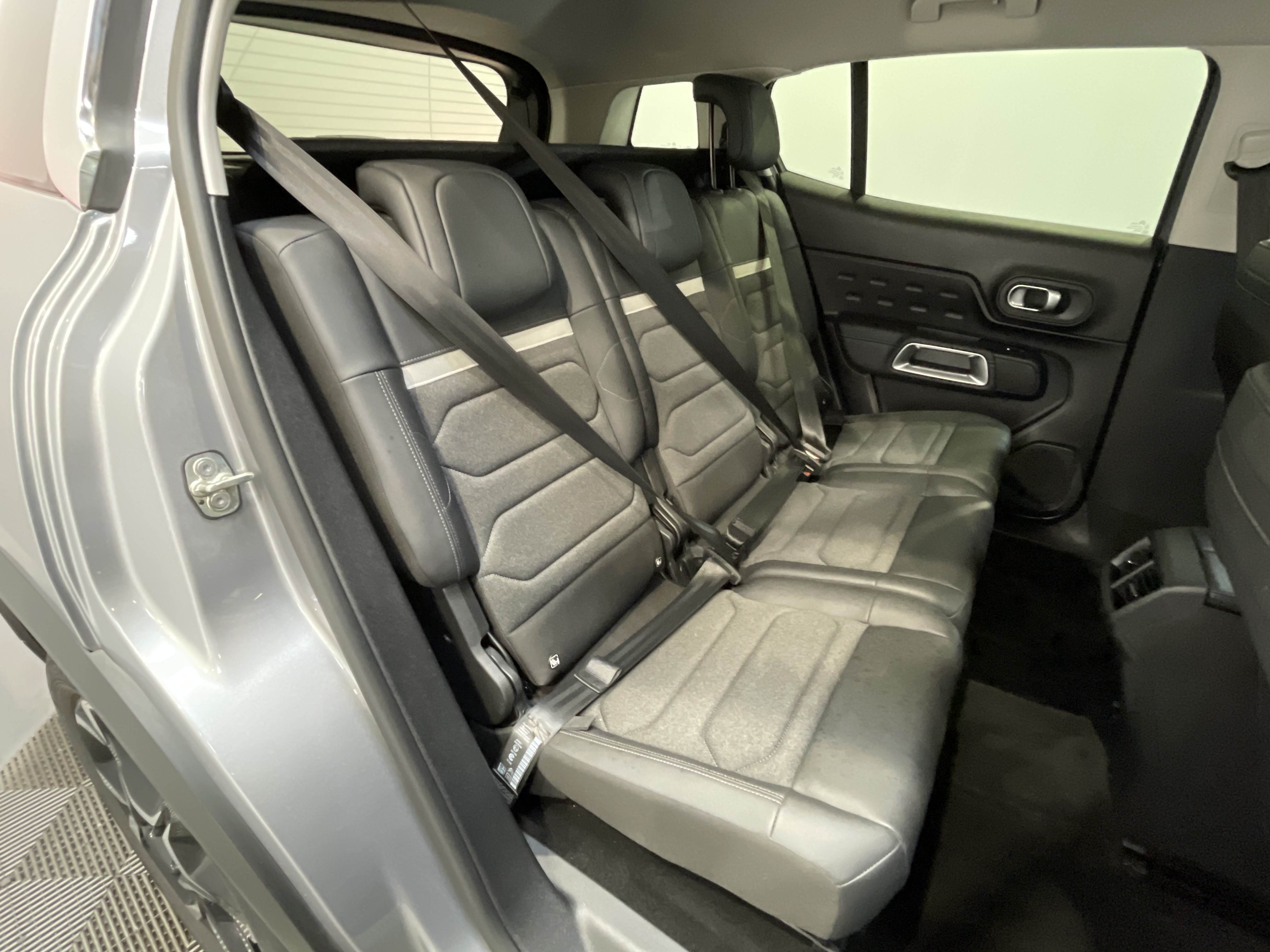 Photo 44 du véhicule CITROEN C5 AIRCROSS