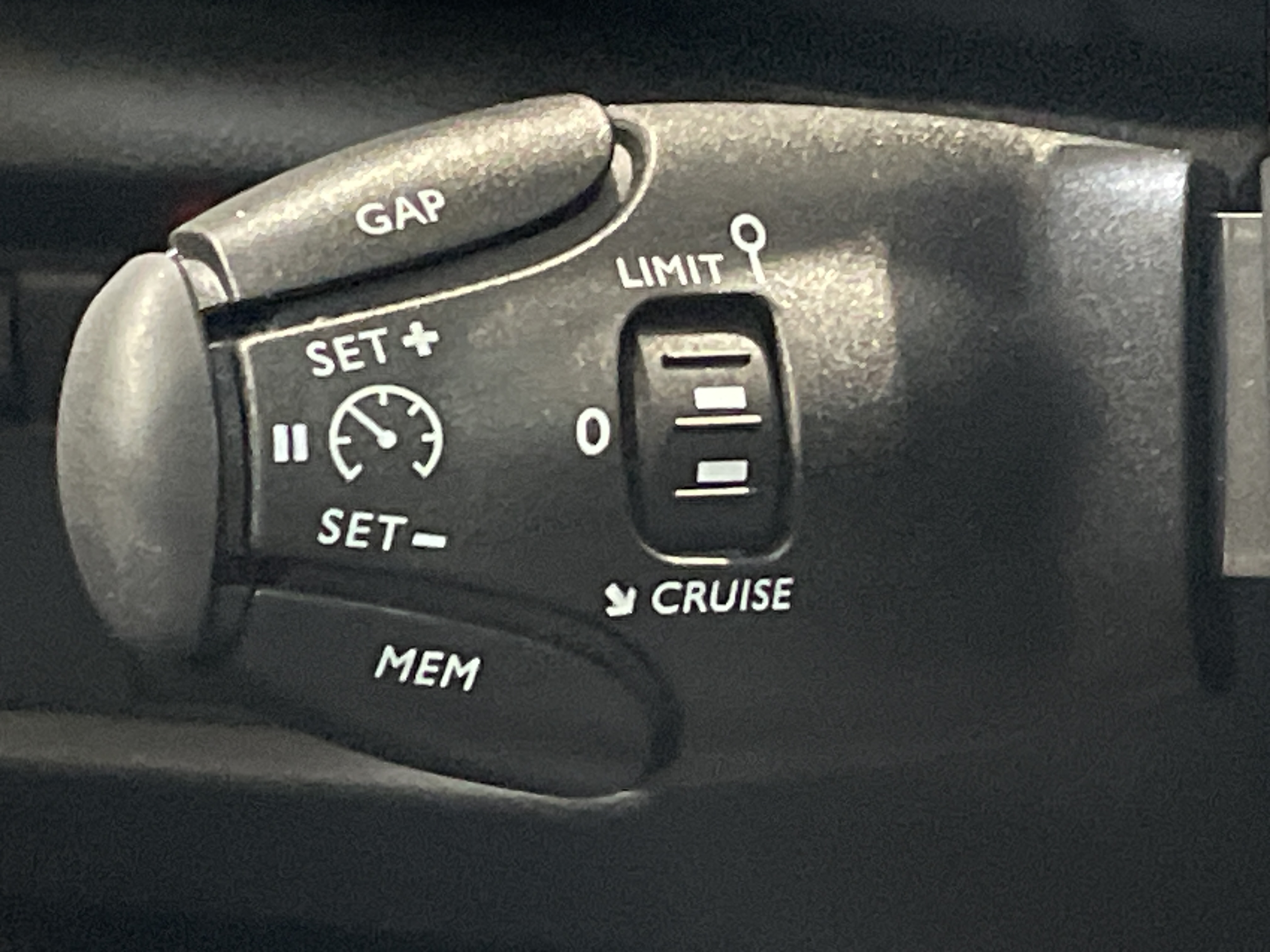 Photo 36 du véhicule CITROEN C5 AIRCROSS