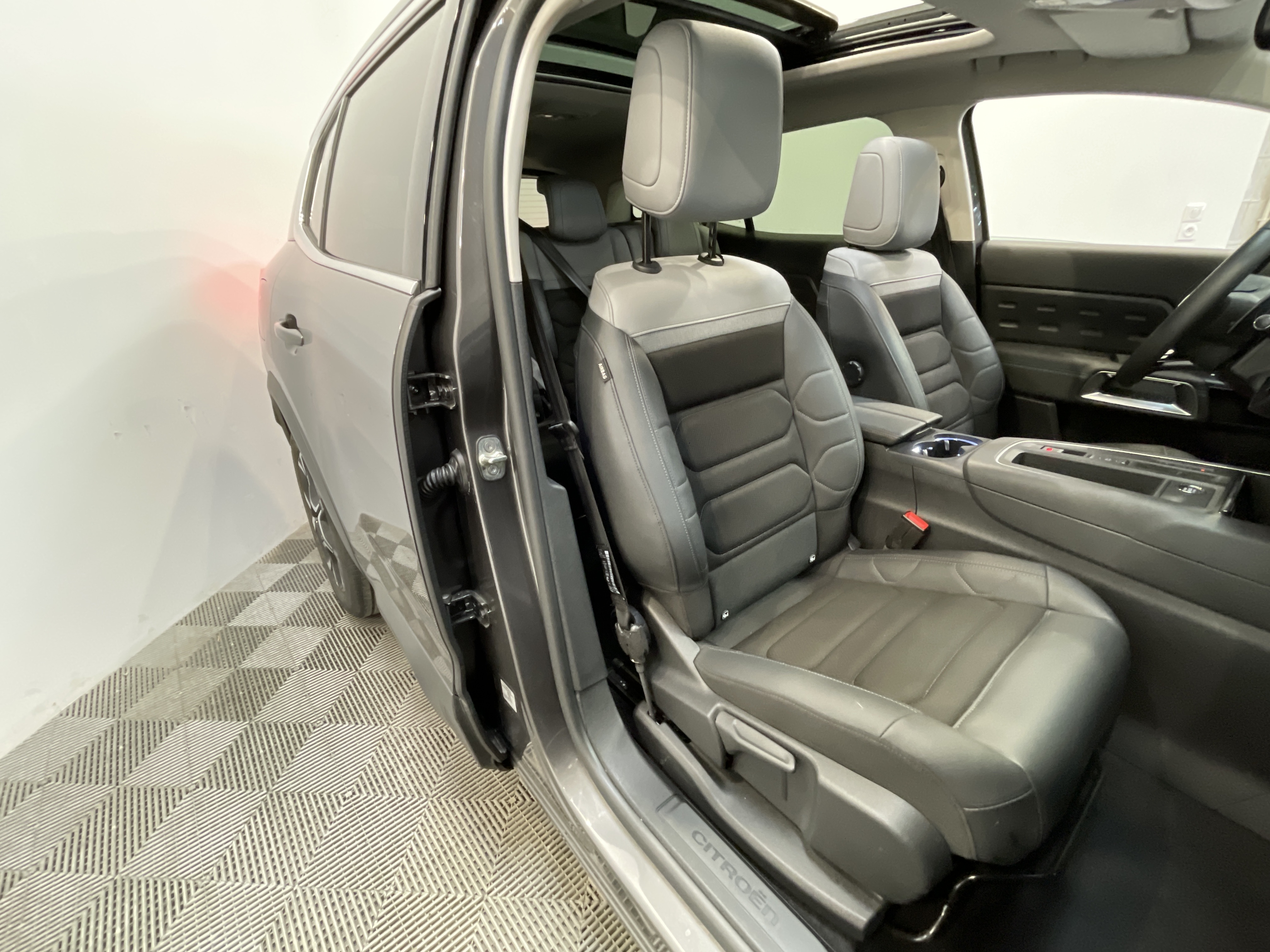 Photo 47 du véhicule CITROEN C5 AIRCROSS
