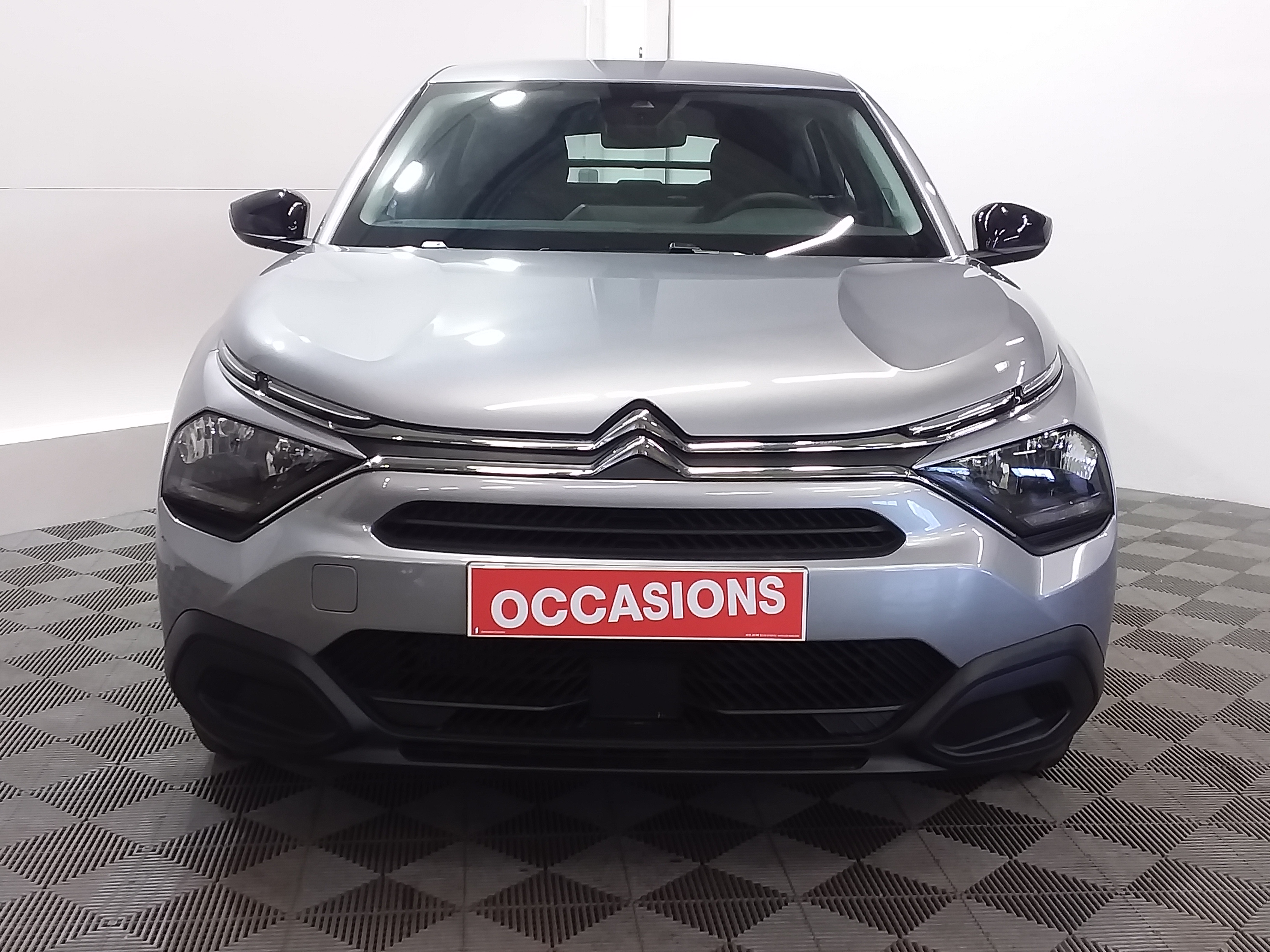Photo 2 du véhicule CITROEN C4