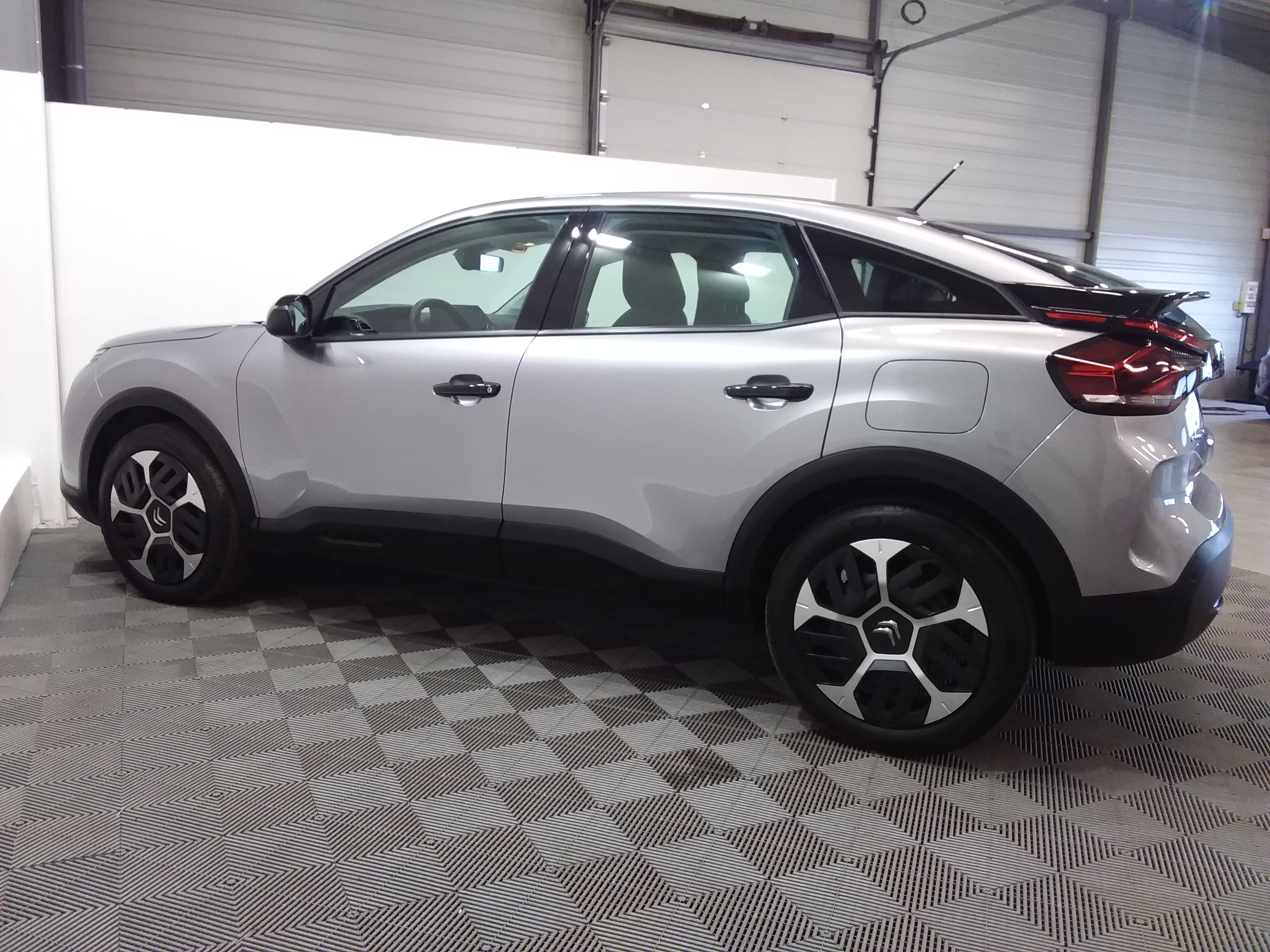Photo 25 du véhicule CITROEN C4