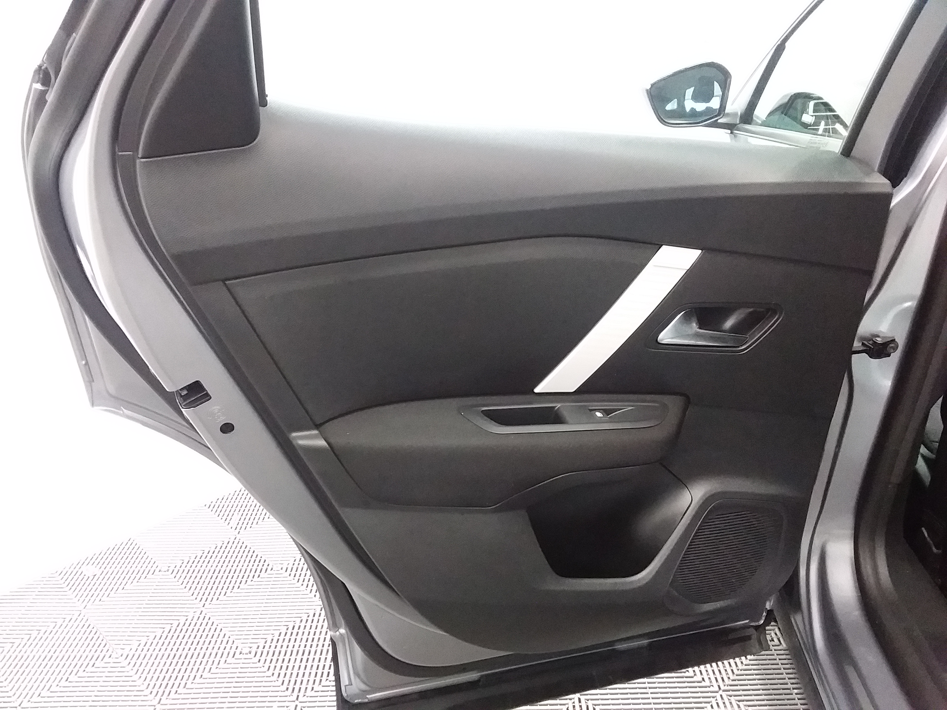Photo 23 du véhicule CITROEN C4