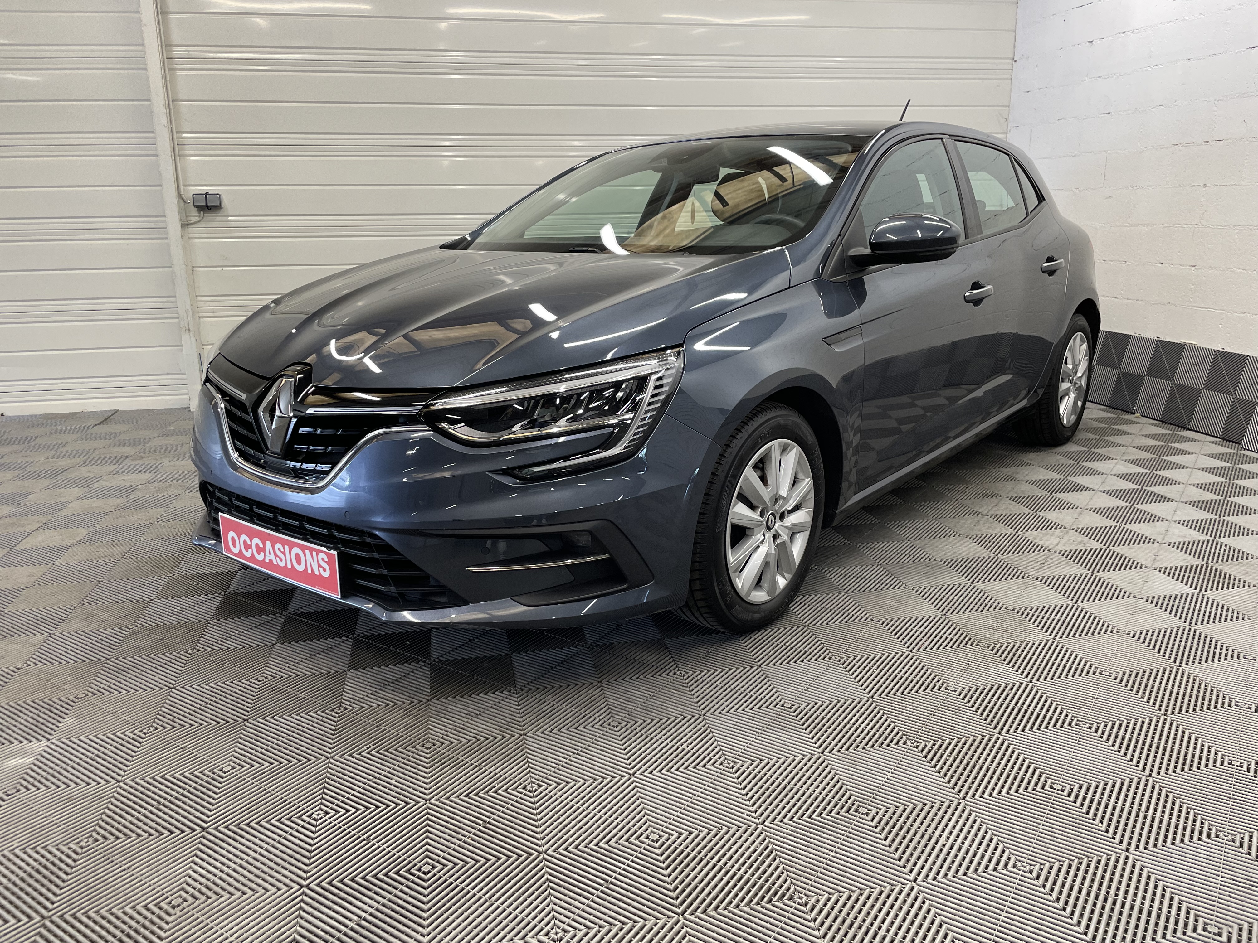 RENAULT MEGANE IV BERLINE Blue dCi 115 - 21N Business d'occasion
