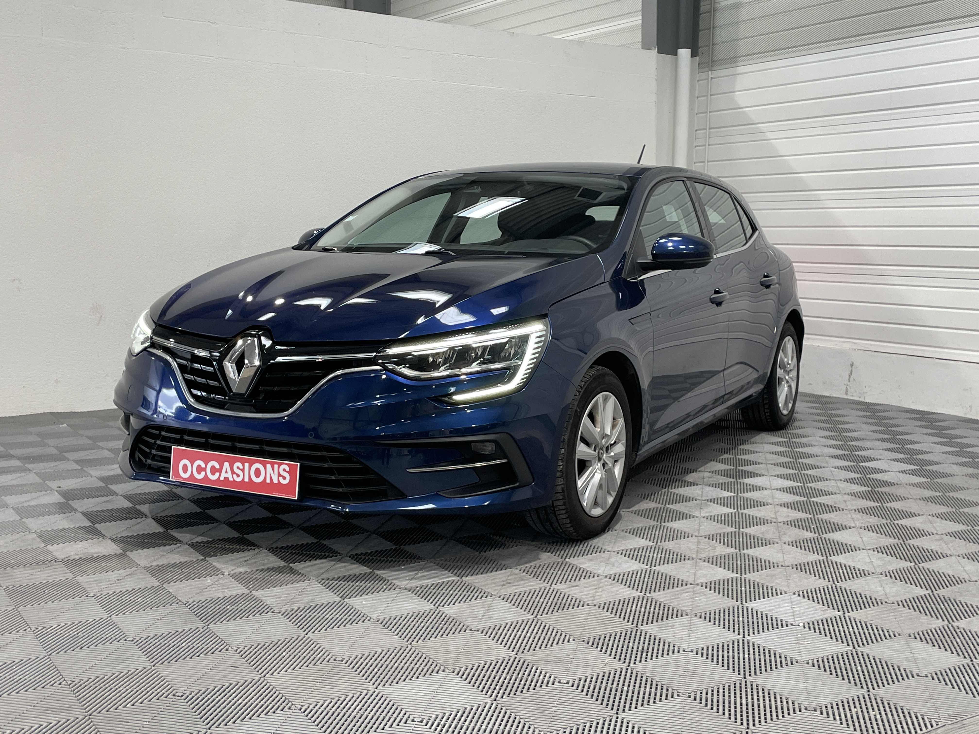 RENAULT MEGANE IV BERLINE Blue dCi 115 Business d'occasion