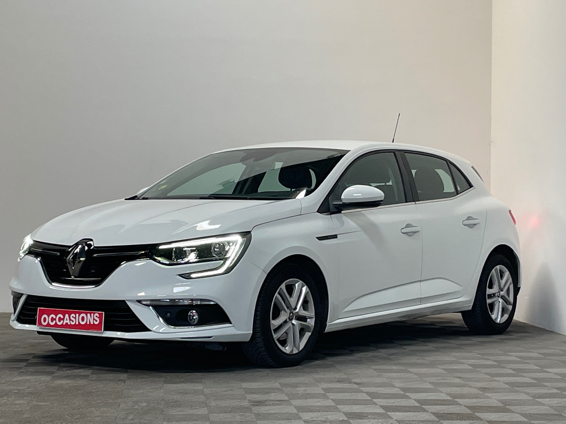 RENAULT MEGANE IV BERLINE BUSINESS Blue dCi 115 EDC Business d'occasion