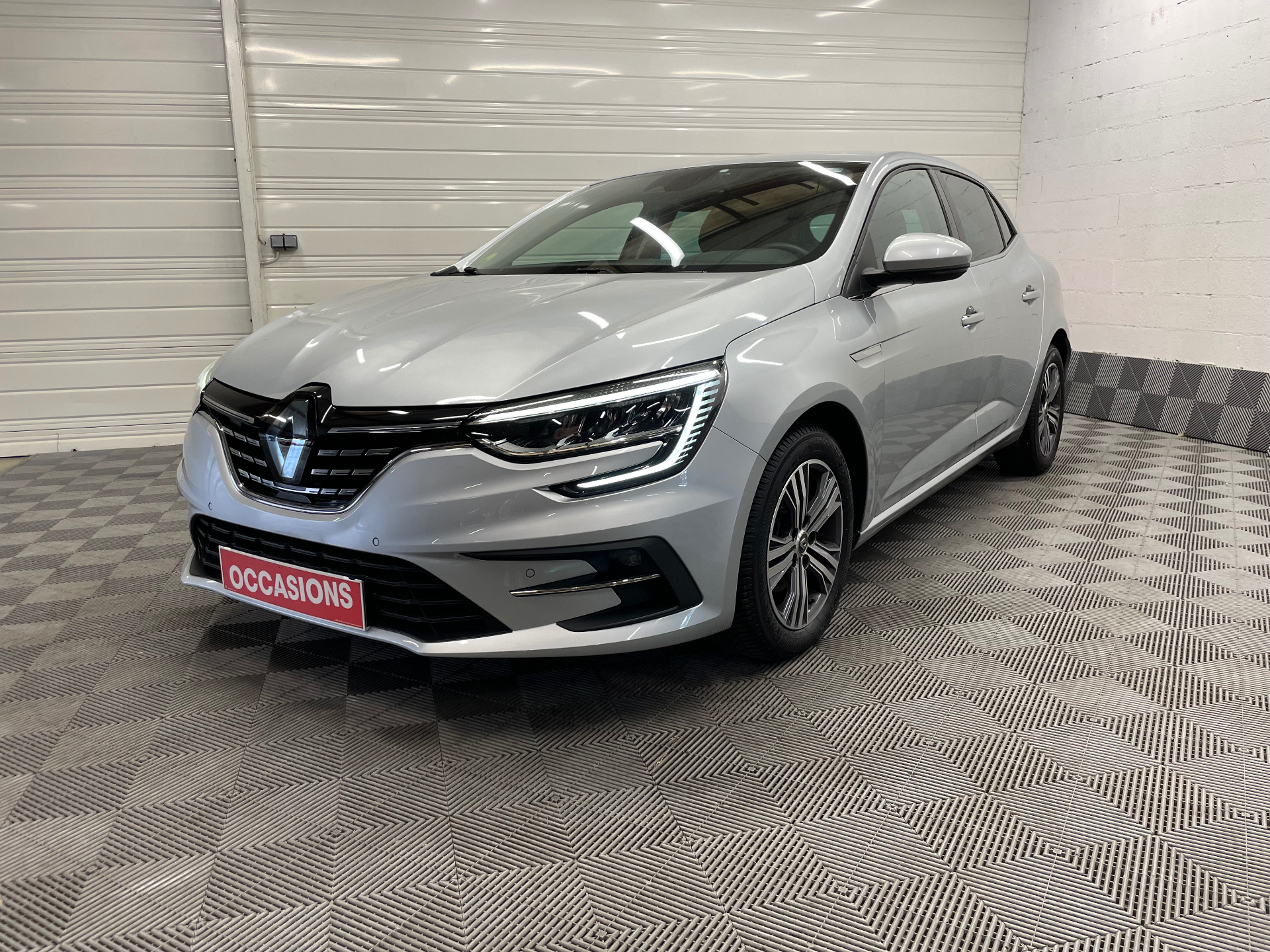 RENAULT MEGANE IV BERLINE Blue dCi 115 EDC - 21N Intens d'occasion