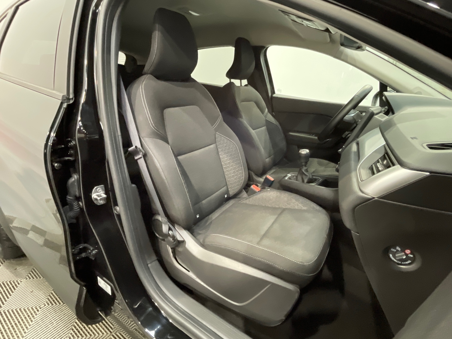 Photo 43 du véhicule RENAULT CAPTUR