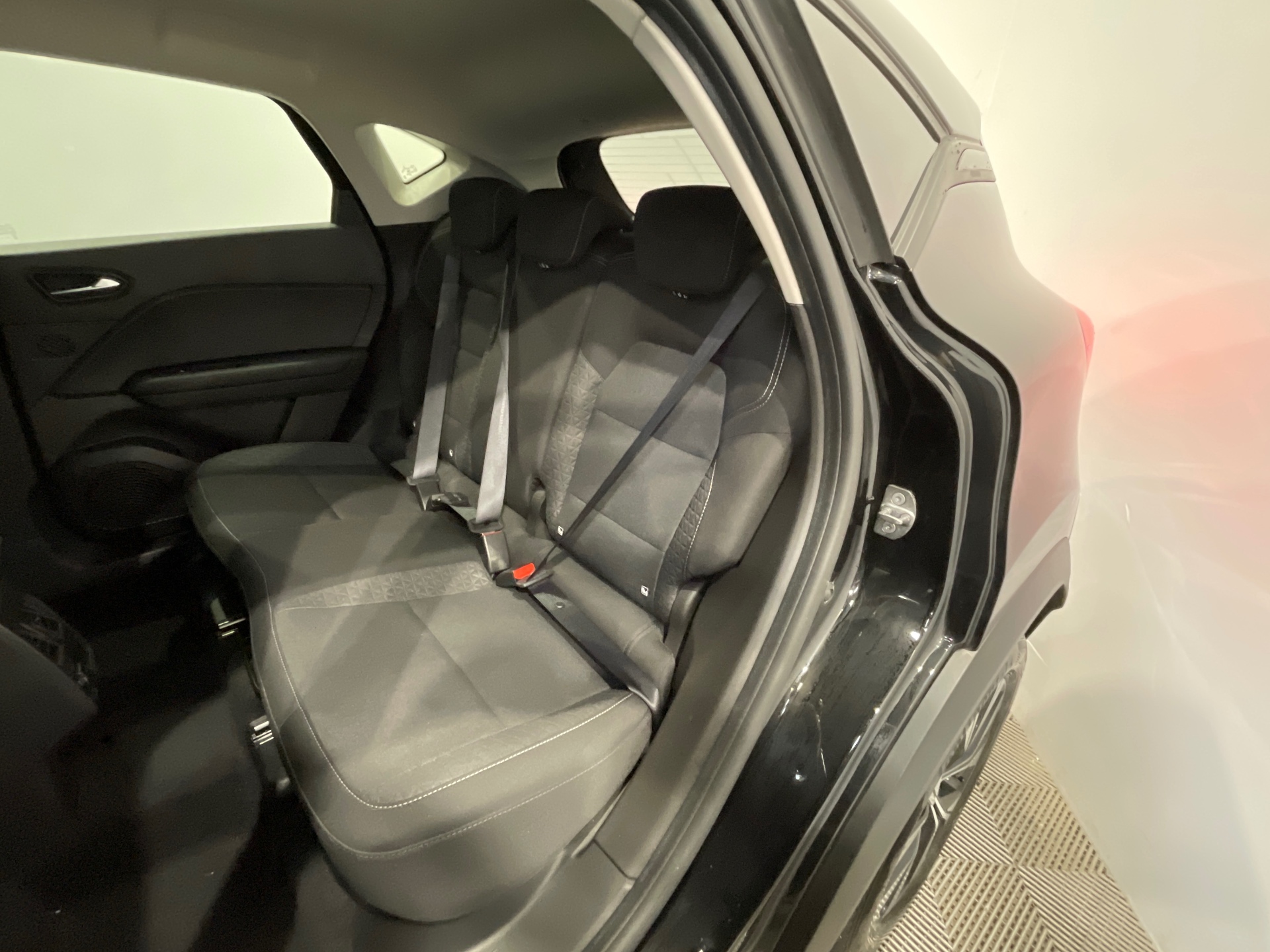 Photo 10 du véhicule RENAULT CAPTUR