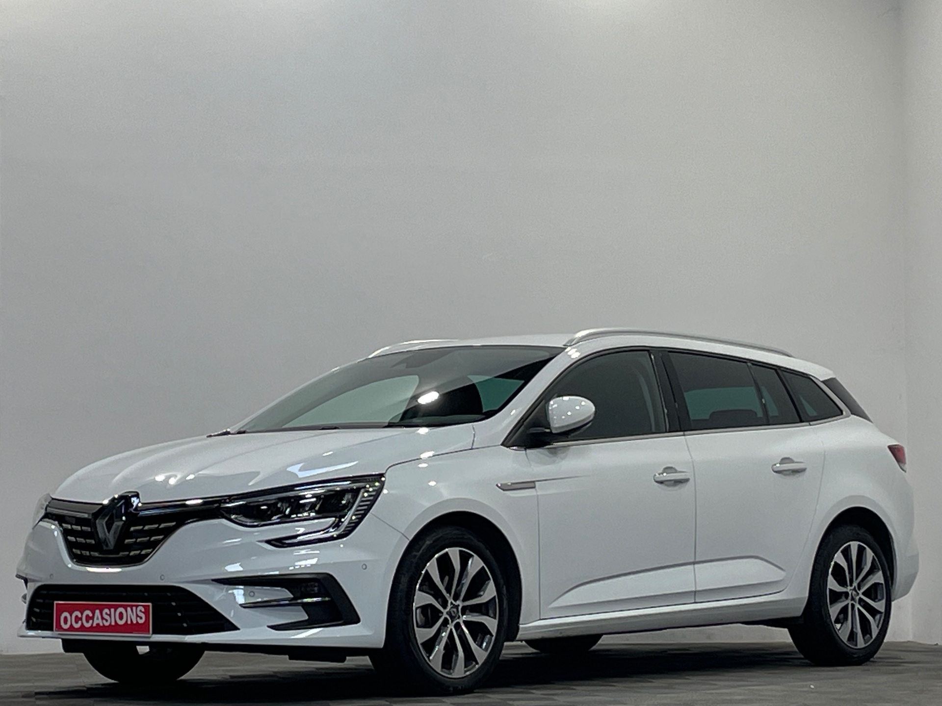 RENAULT MEGANE IV ESTATE TCe 140 EDC Techno d'occasion