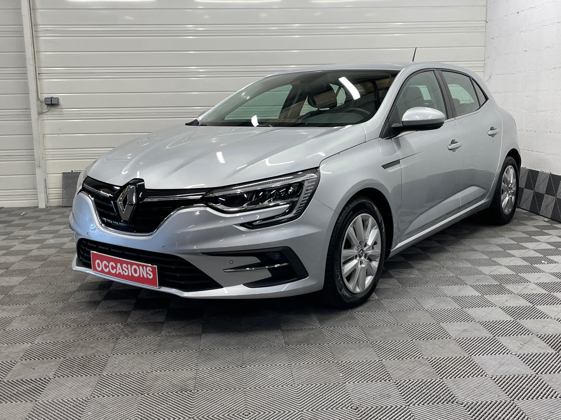 RENAULT MEGANE IV BERLINE Blue dCi 115 Business d'occasion