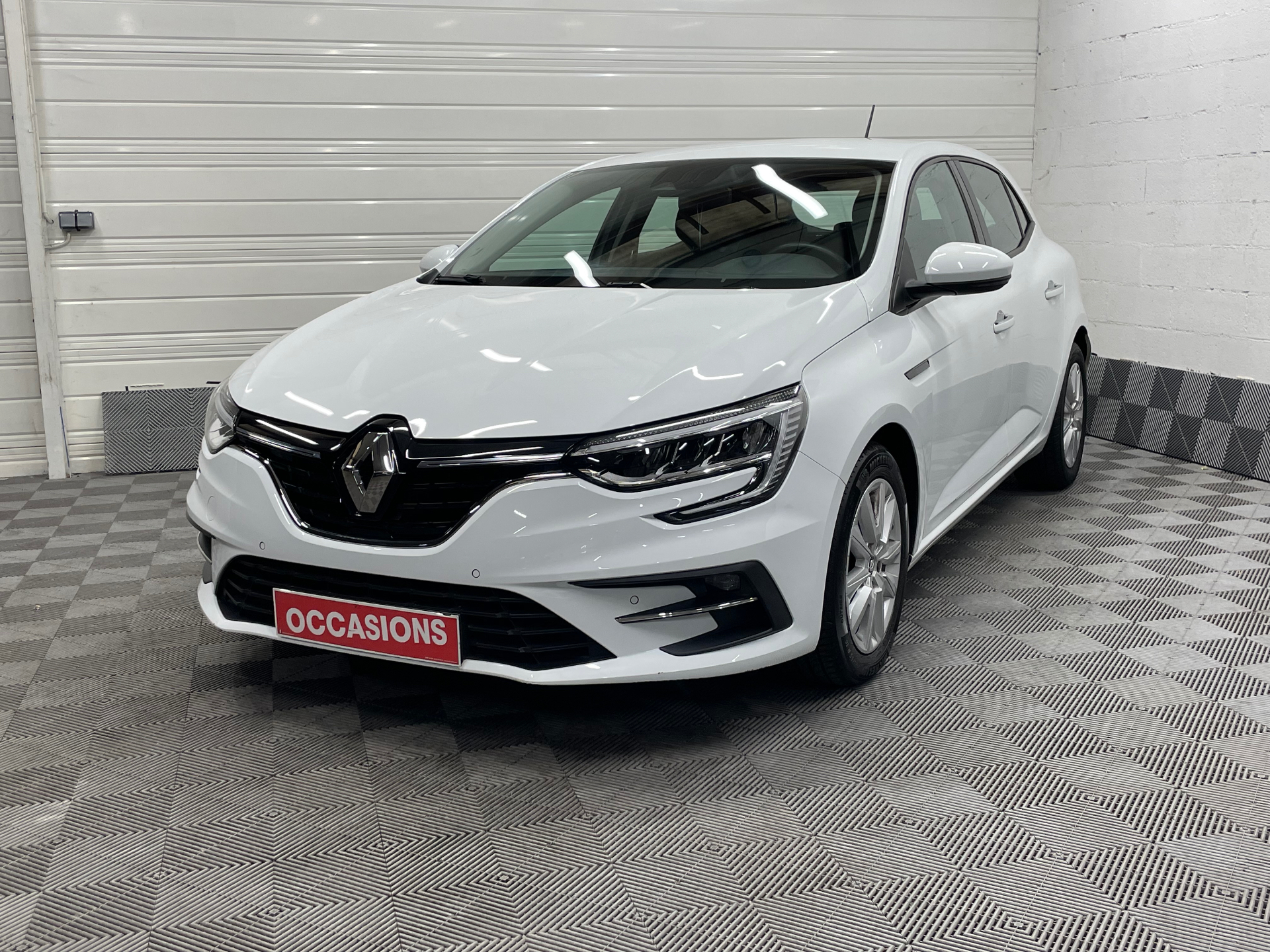 RENAULT MEGANE IV BERLINE Business Blue dCi 115 d'occasion