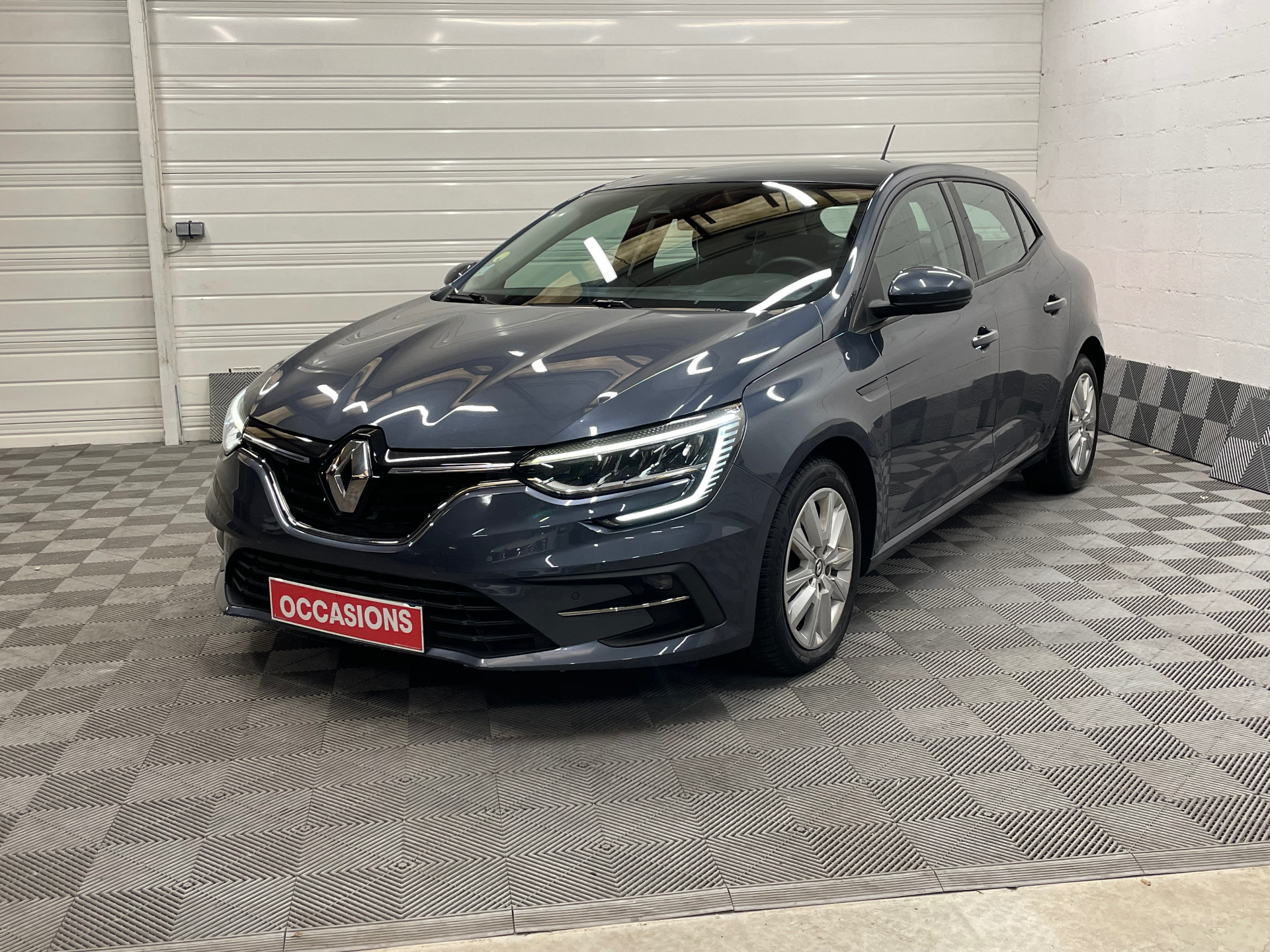 RENAULT MEGANE IV BERLINE Blue dCi 115 EDC - 21N Business d'occasion