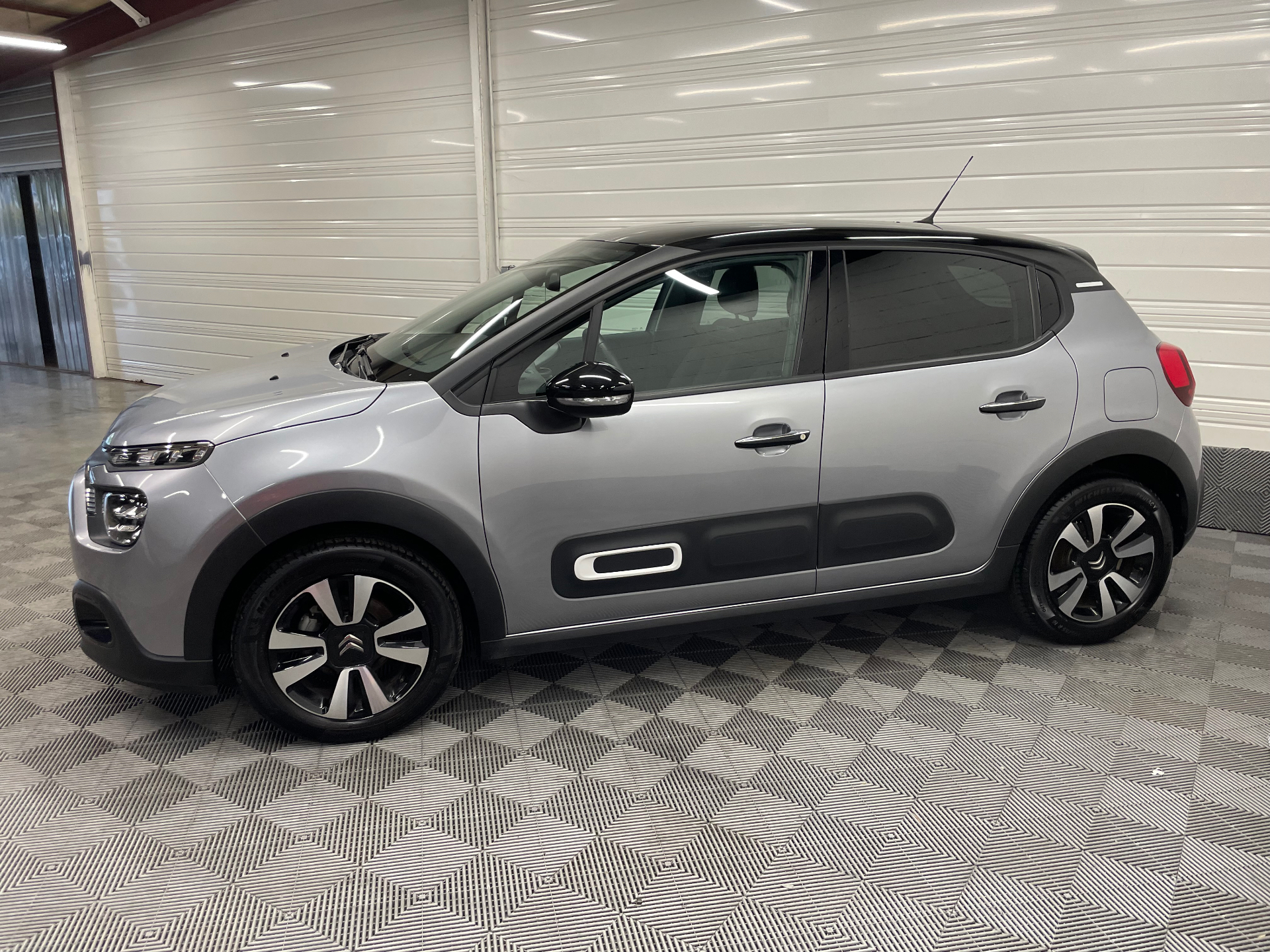 Photo 4 du véhicule CITROEN C3