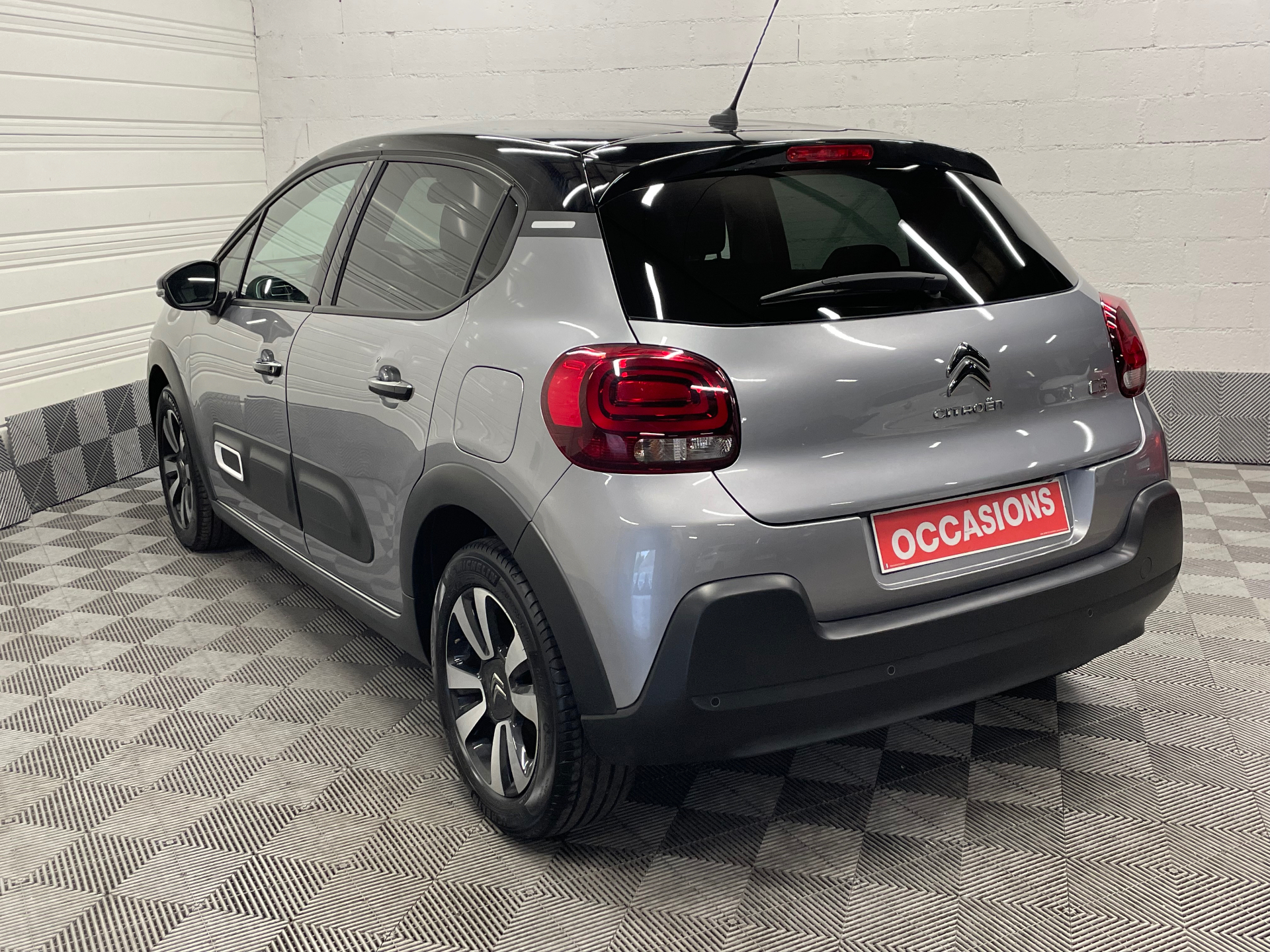Photo 8 du véhicule CITROEN C3