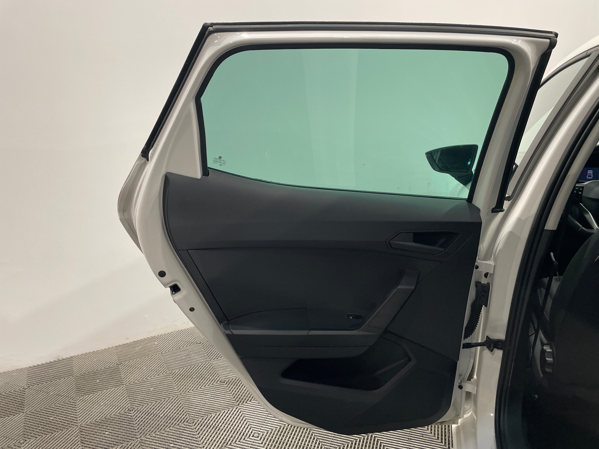 Photo 36 du véhicule SEAT IBIZA