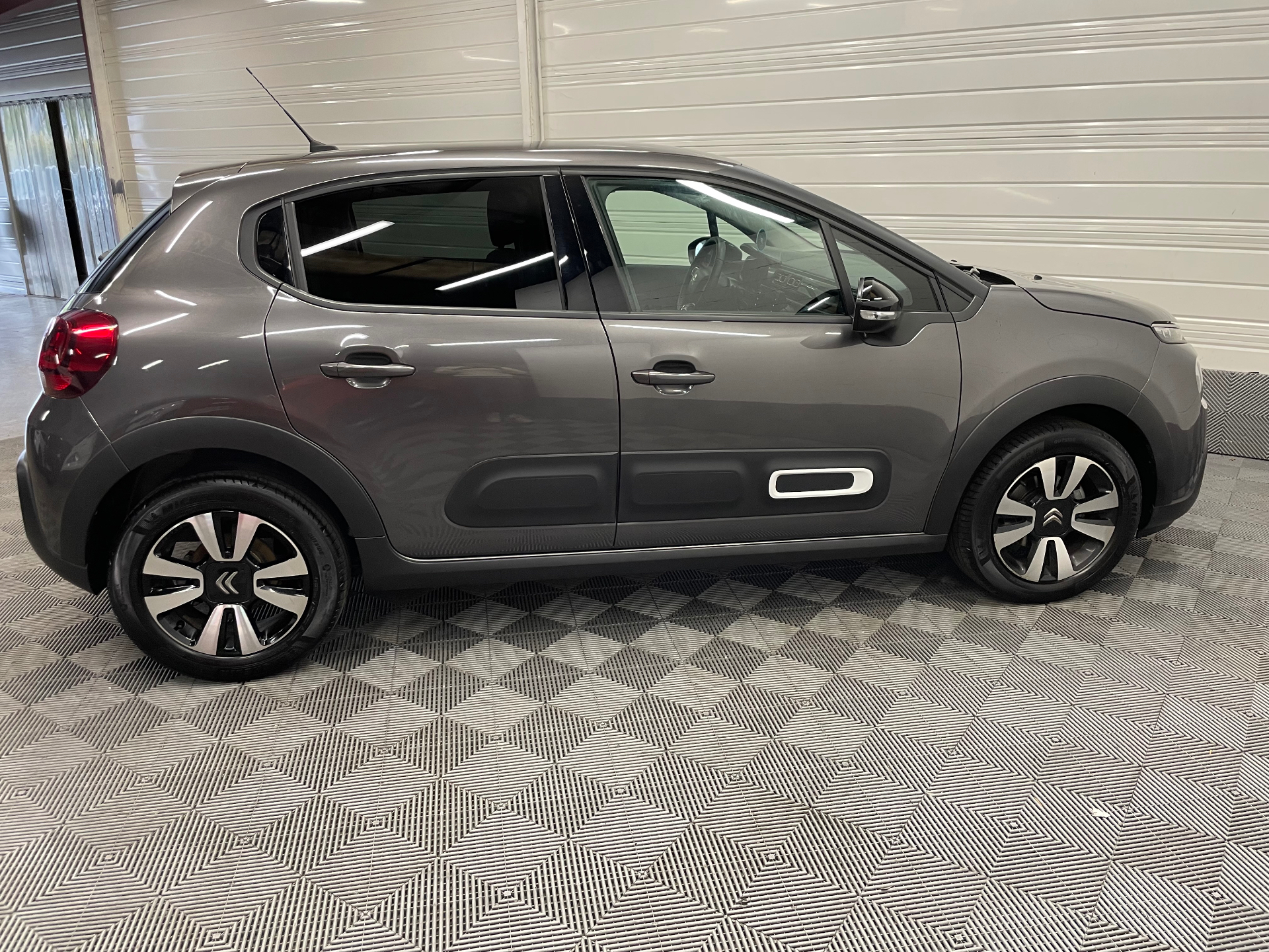 Photo 5 du véhicule CITROEN C3