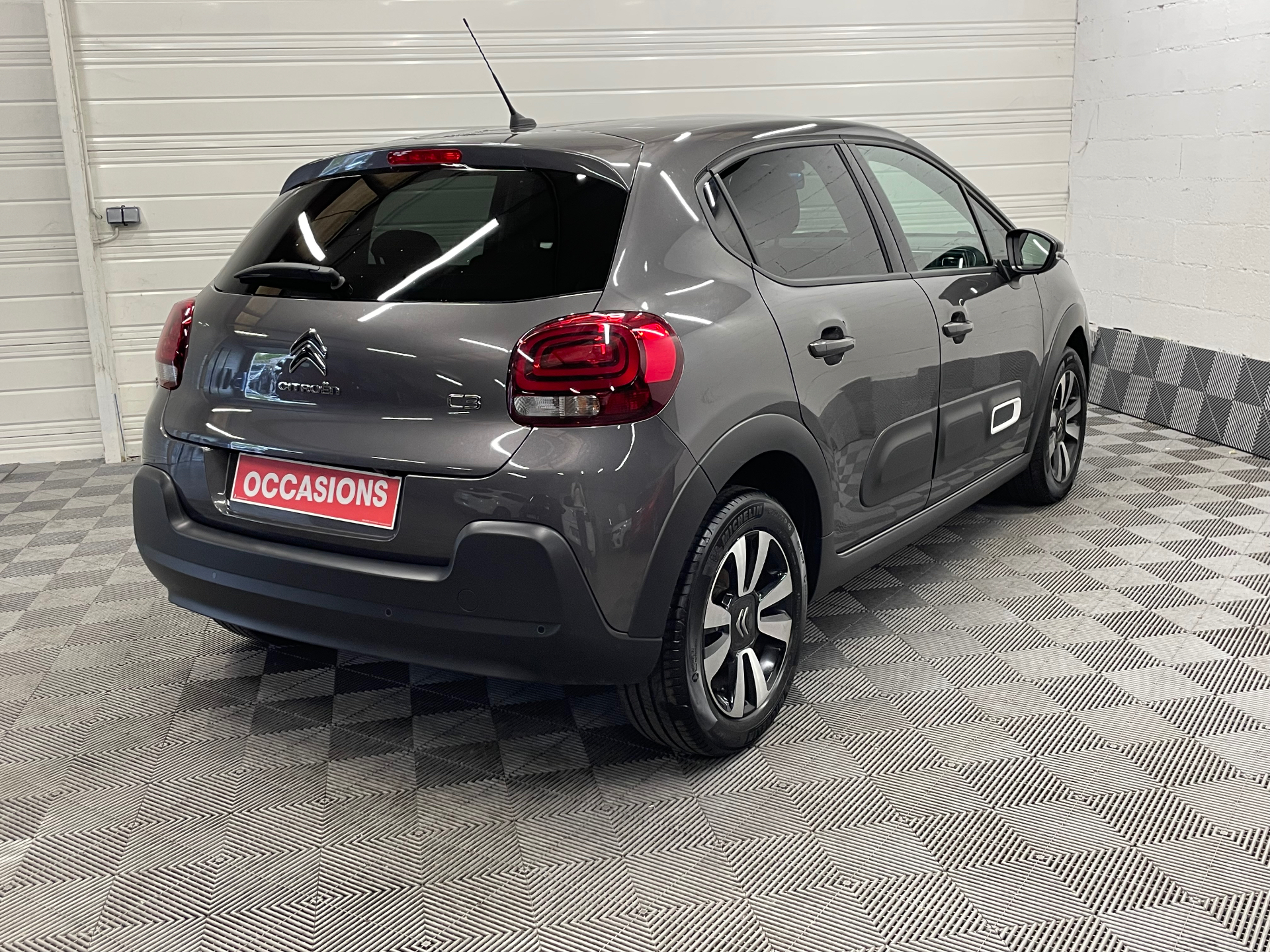 Photo 6 du véhicule CITROEN C3