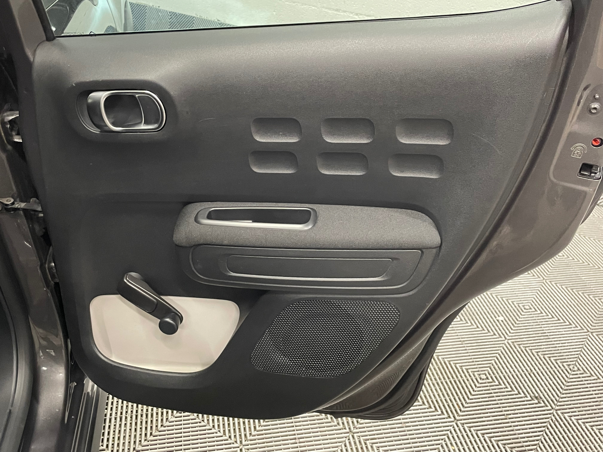 Photo 29 du véhicule CITROEN C3