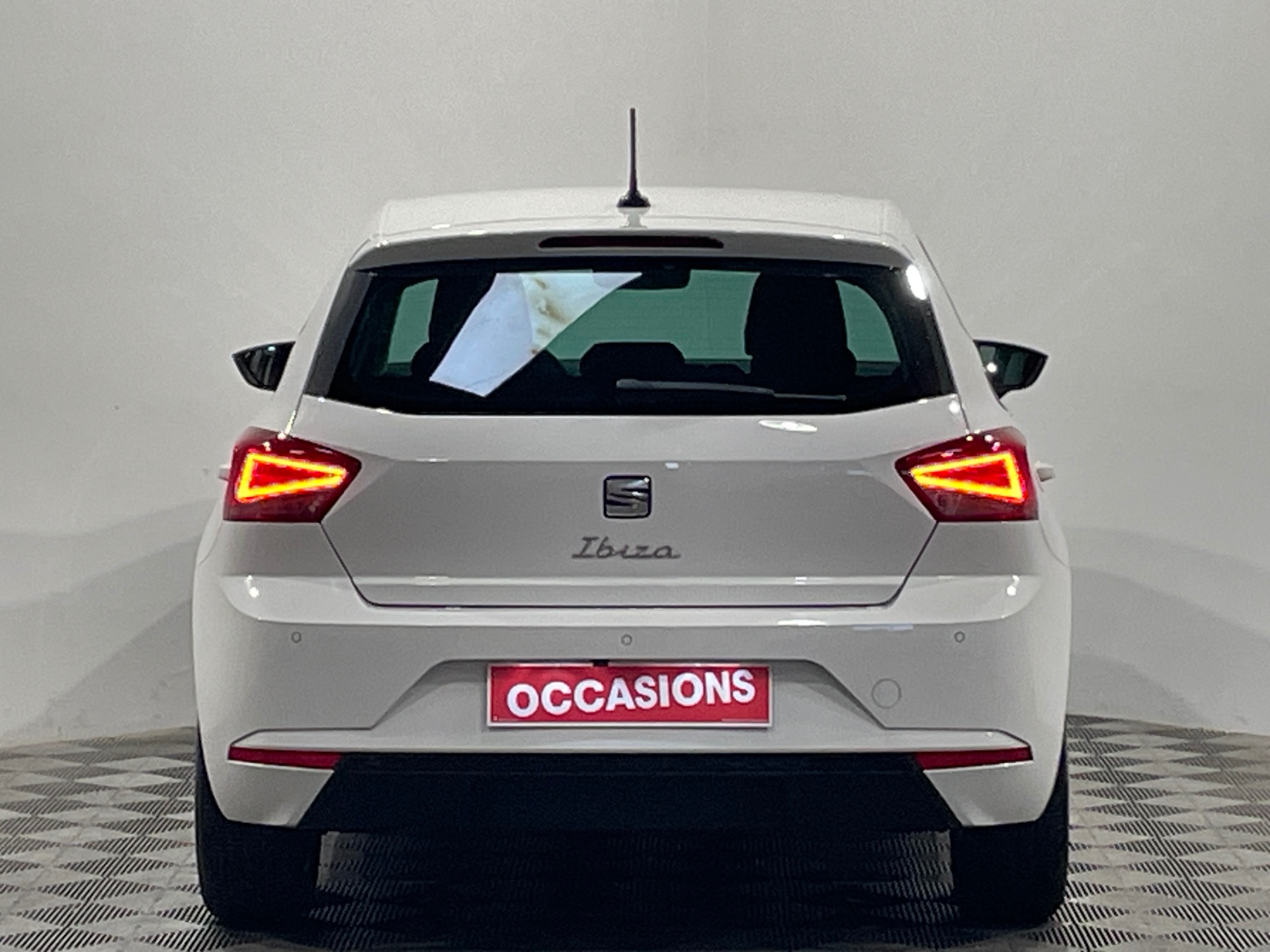 Photo 6 du véhicule SEAT IBIZA