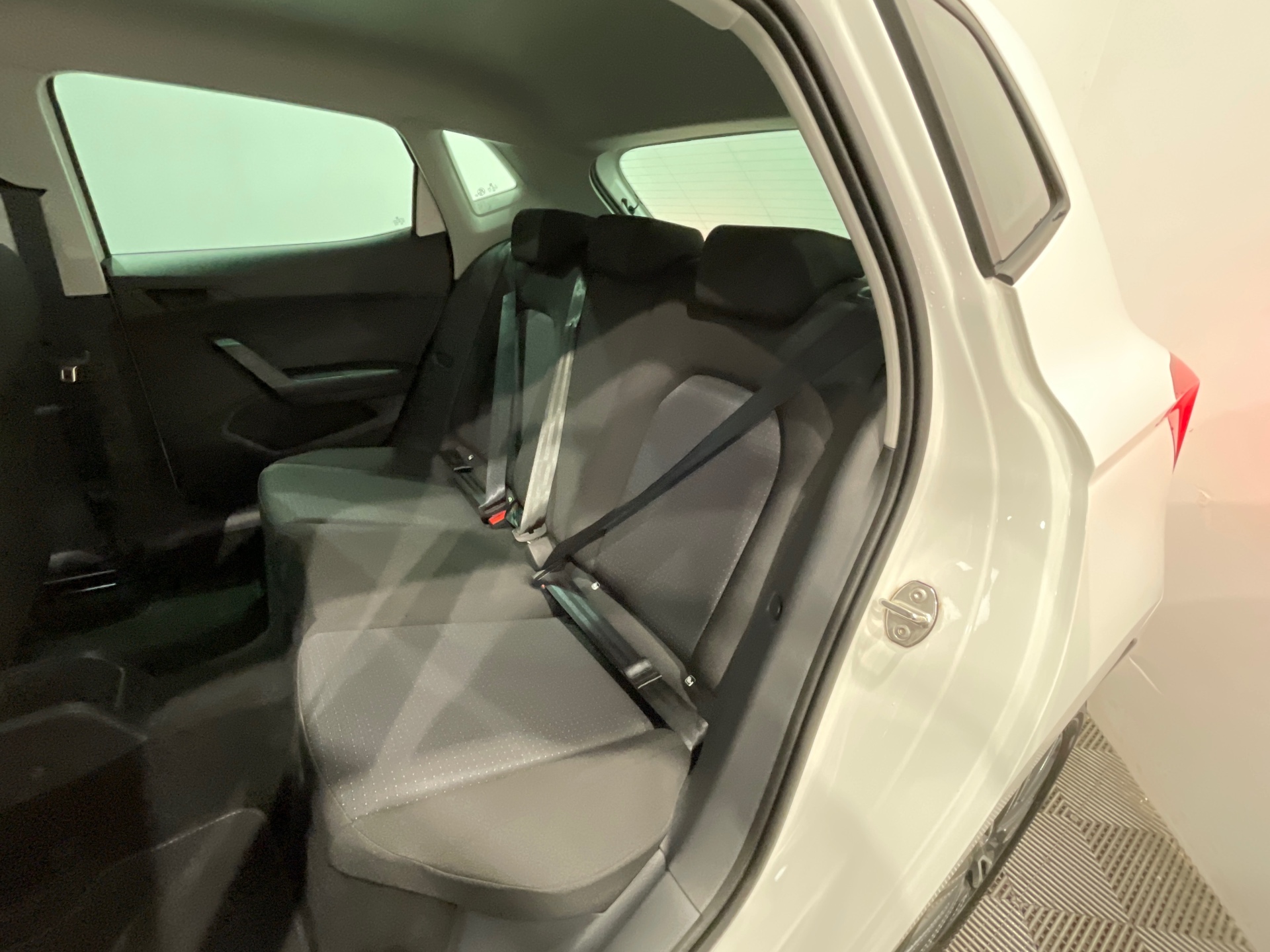 Photo 10 du véhicule SEAT IBIZA