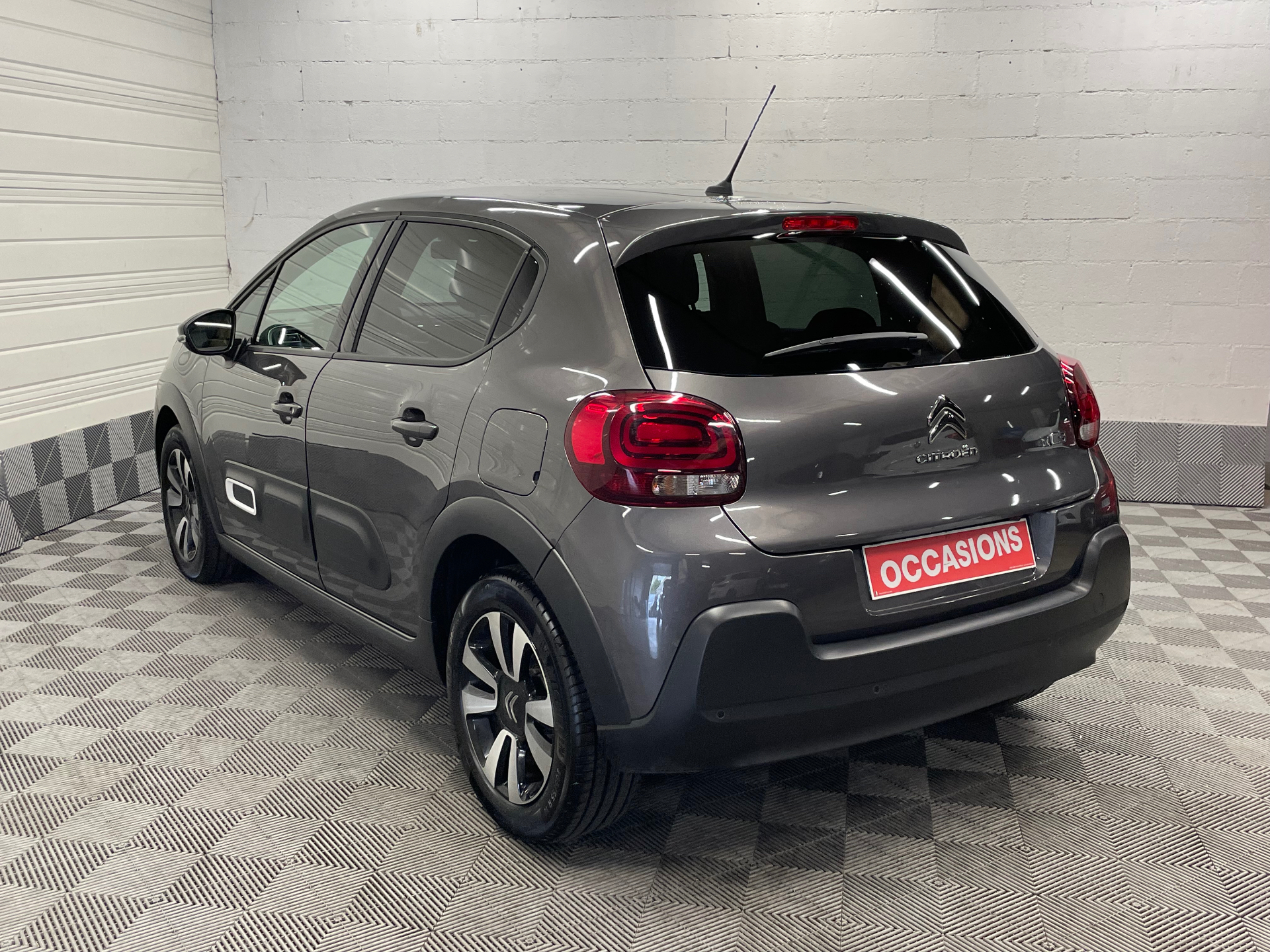 Photo 8 du véhicule CITROEN C3