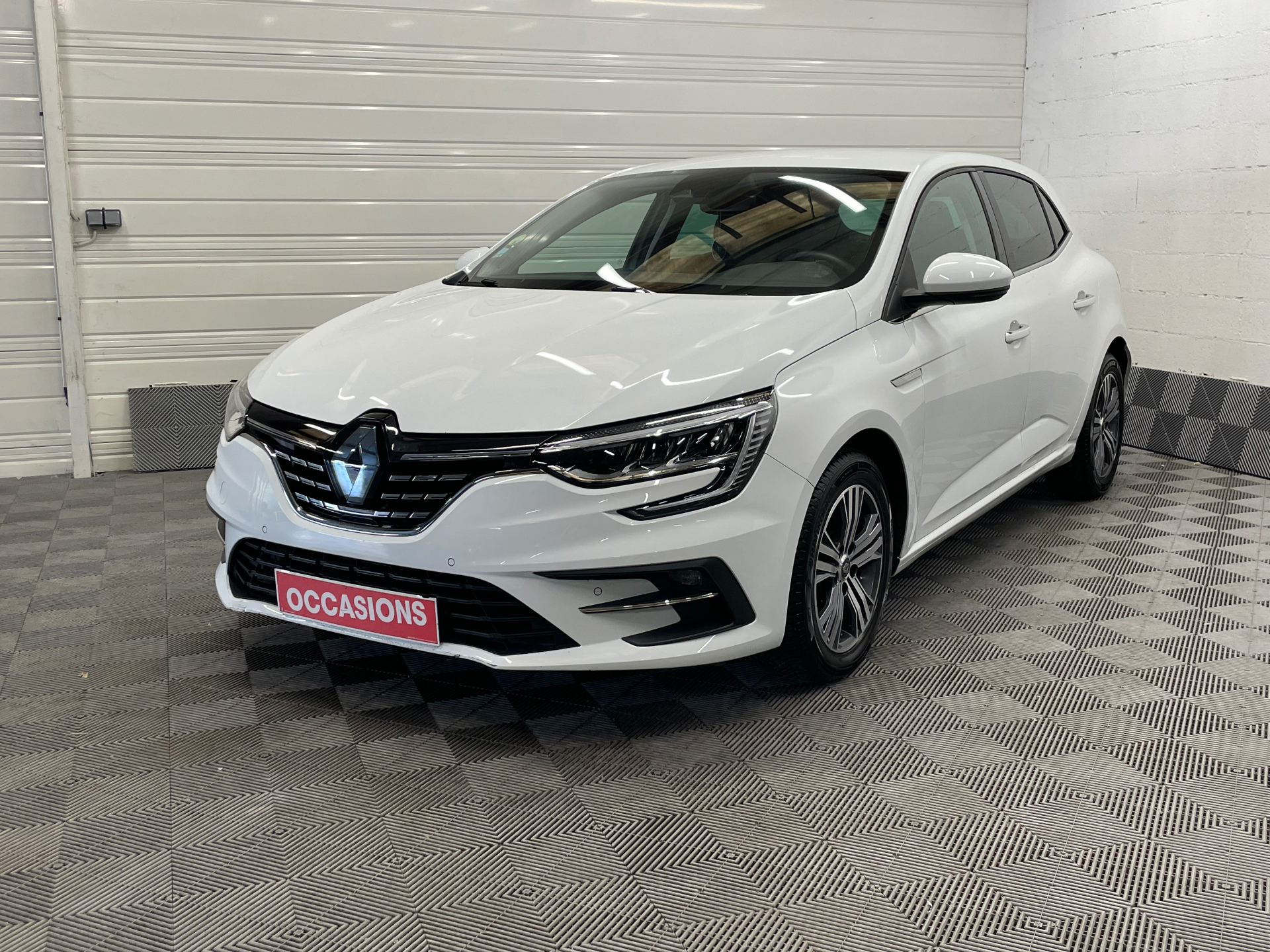 RENAULT MEGANE IV BERLINE Blue dCi 115 - 21N Intens d'occasion