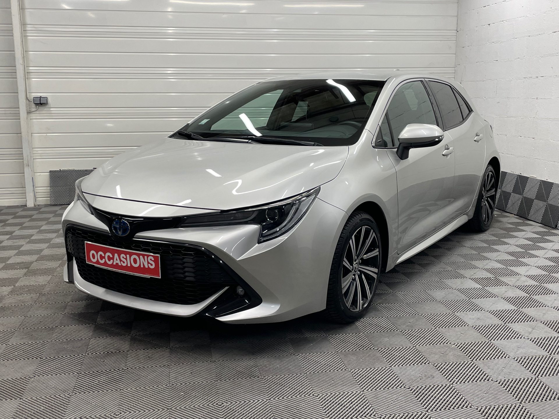 TOYOTA COROLLA HYBRIDE MY22 122h Design d'occasion