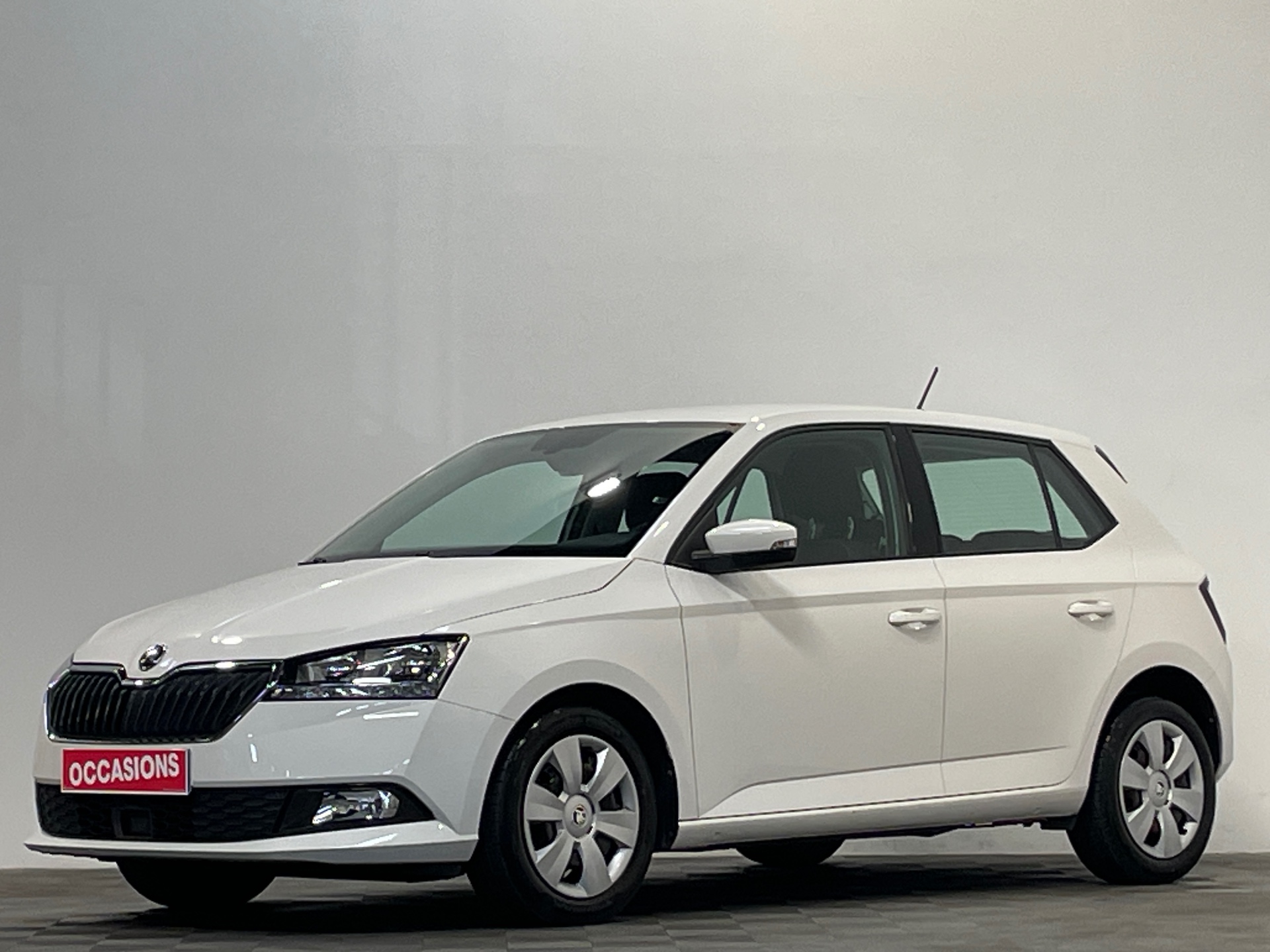 SKODA FABIA 1.0 MPI 60 ch BVM5 Business d'occasion