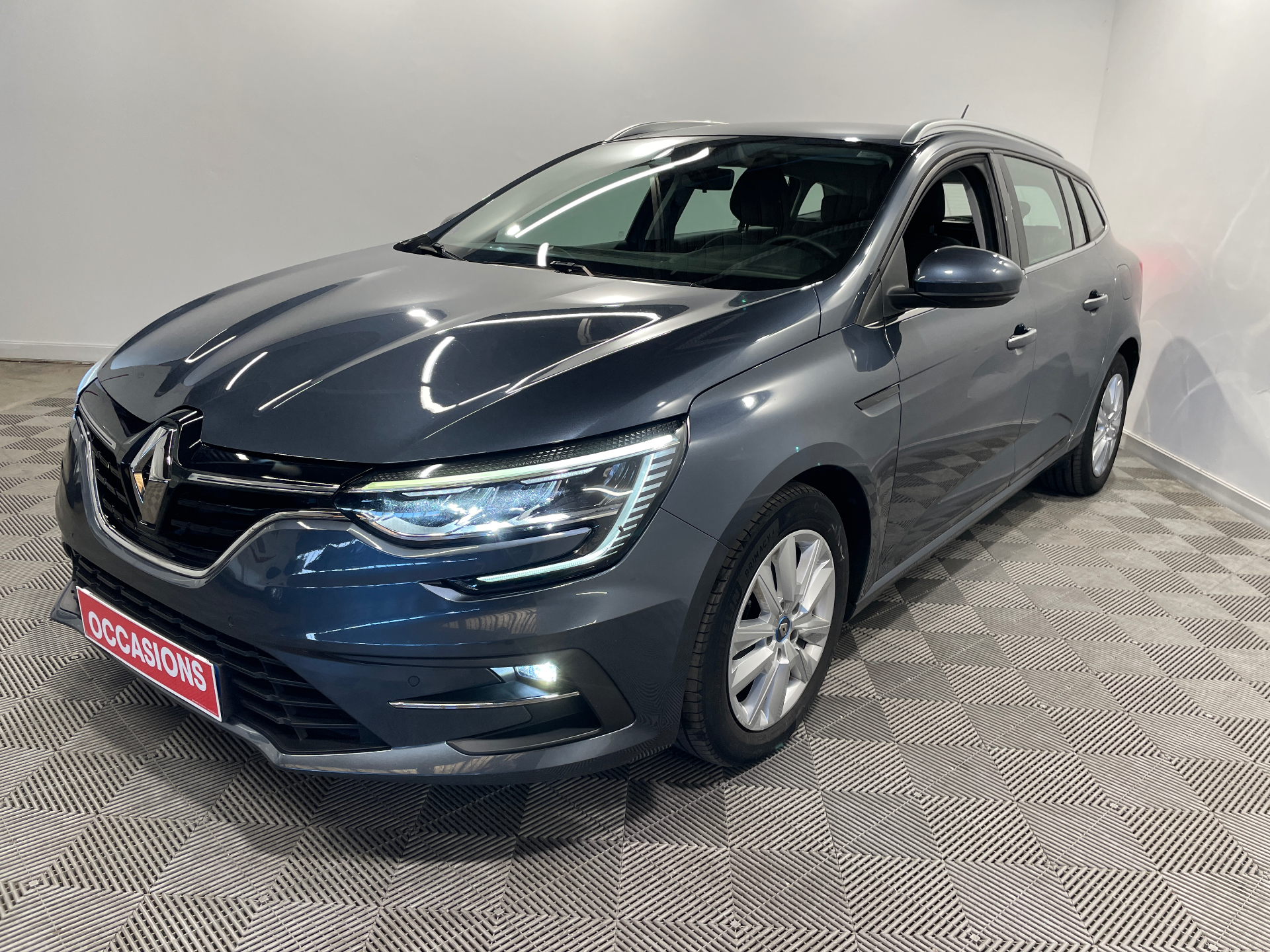 RENAULT MEGANE IV ESTATE E-TECH Plug-In Hybride 160 Business d'occasion