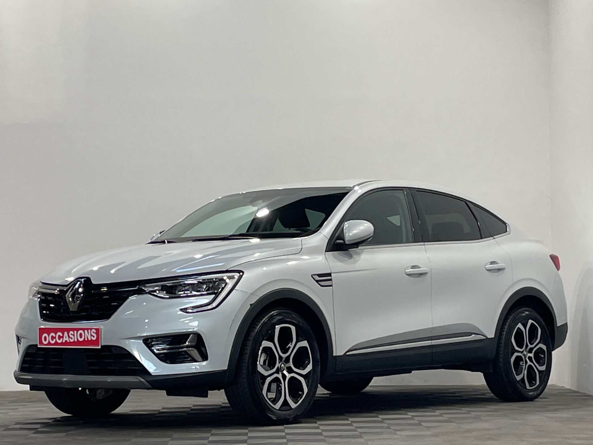 RENAULT ARKANA E-Tech hybride 145 - 22 Techno d'occasion