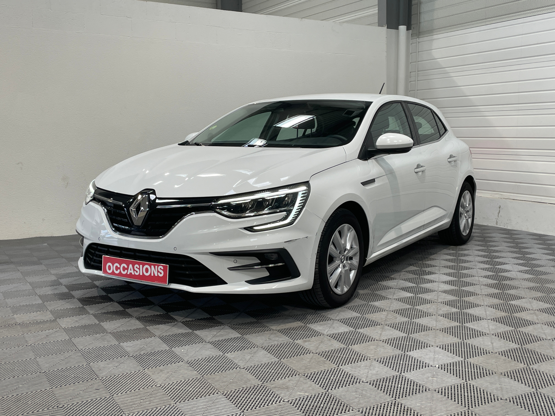 RENAULT MEGANE IV BERLINE Blue dCi 115 Business - 5P d'occasion