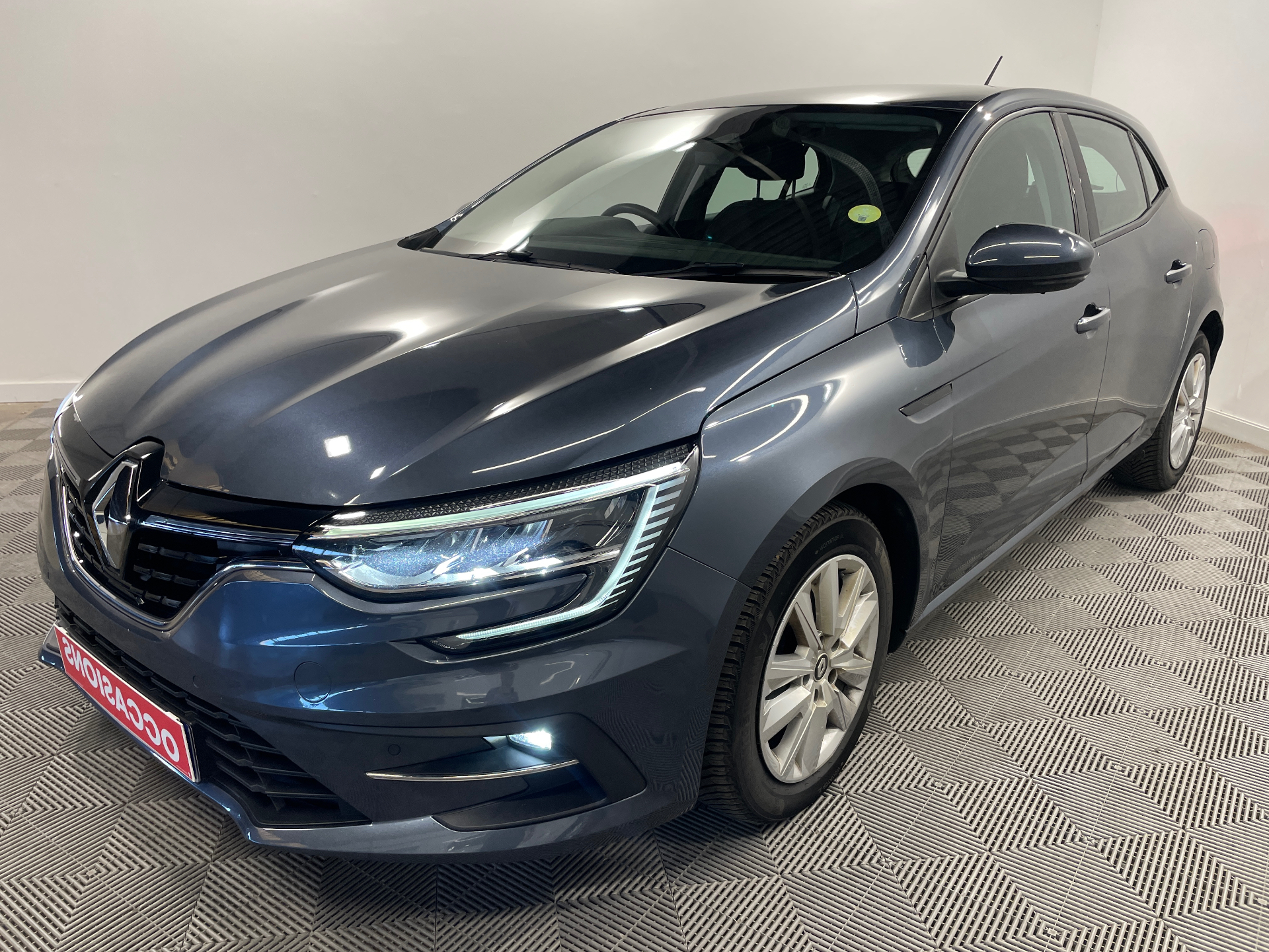 RENAULT MEGANE IV BERLINE Blue dCi 115 - 21N Business d'occasion
