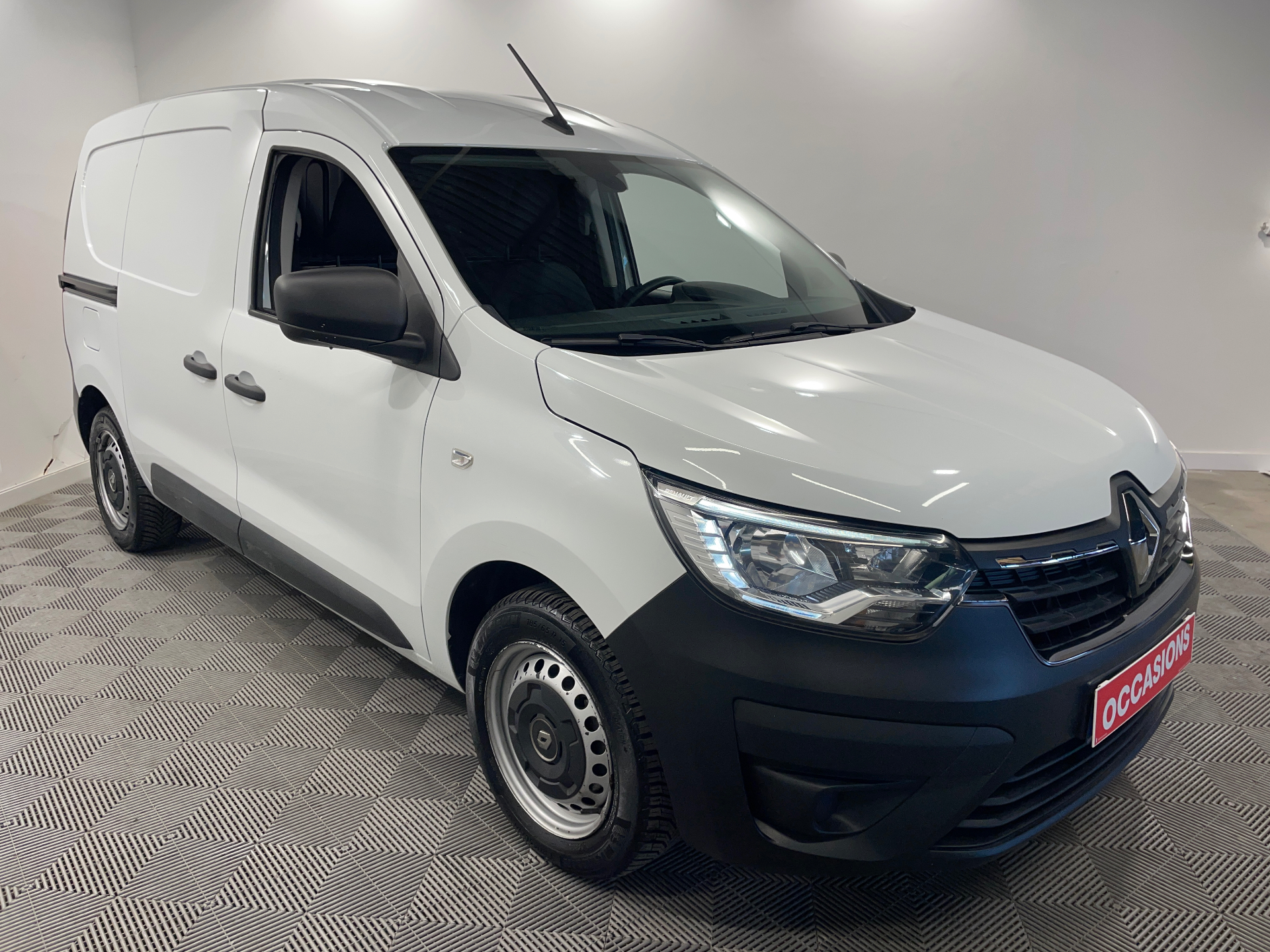Photo 3 du véhicule RENAULT EXPRESS VAN