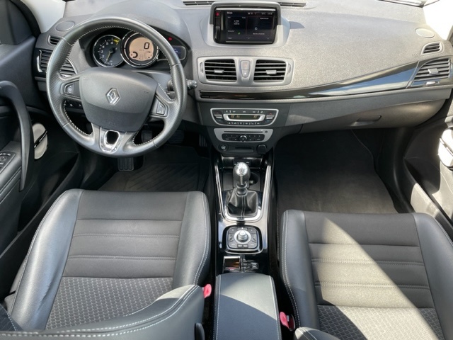 a2fc5247-0193-4766-9c7d-27022a87302d