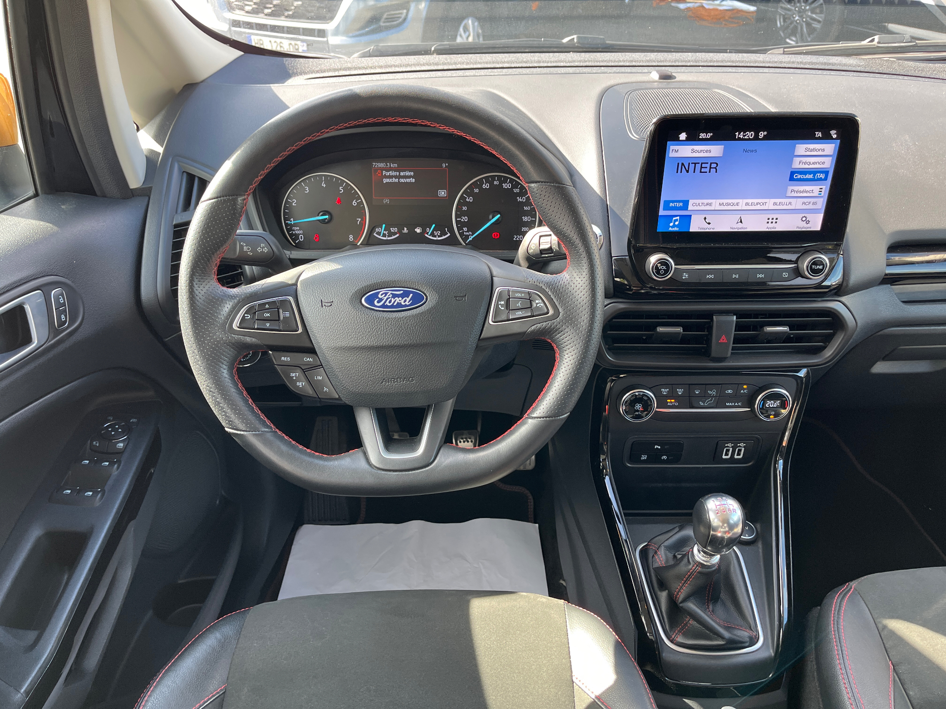 16902372-50b6-42c3-a271-2967b1f3b673