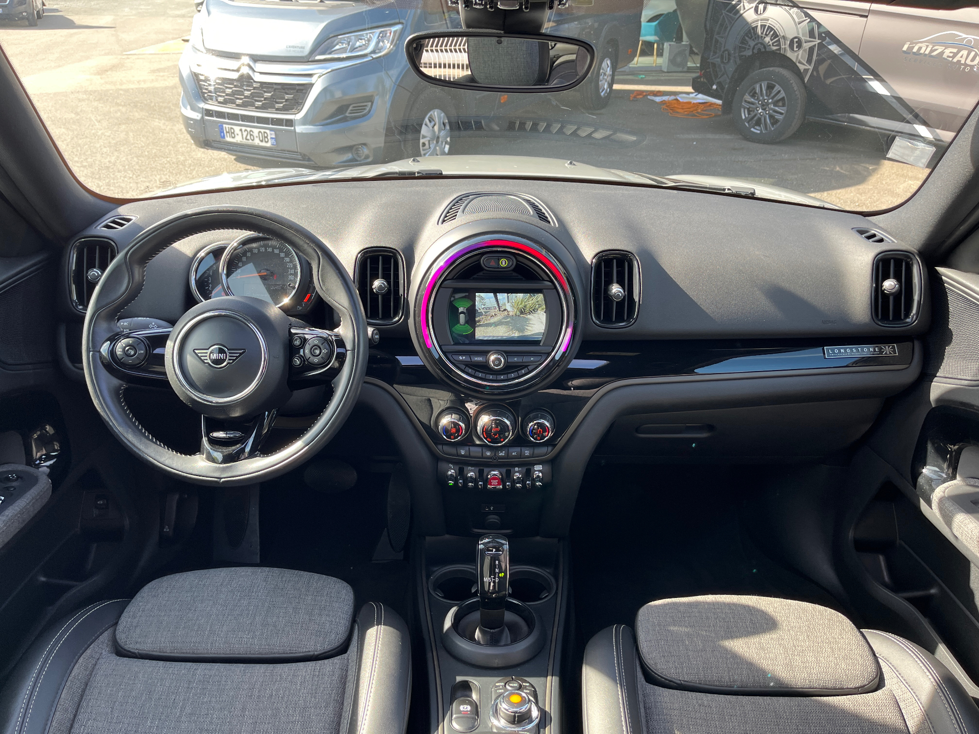 2db8b98d-af88-43f8-ba3d-df3db9a328c2