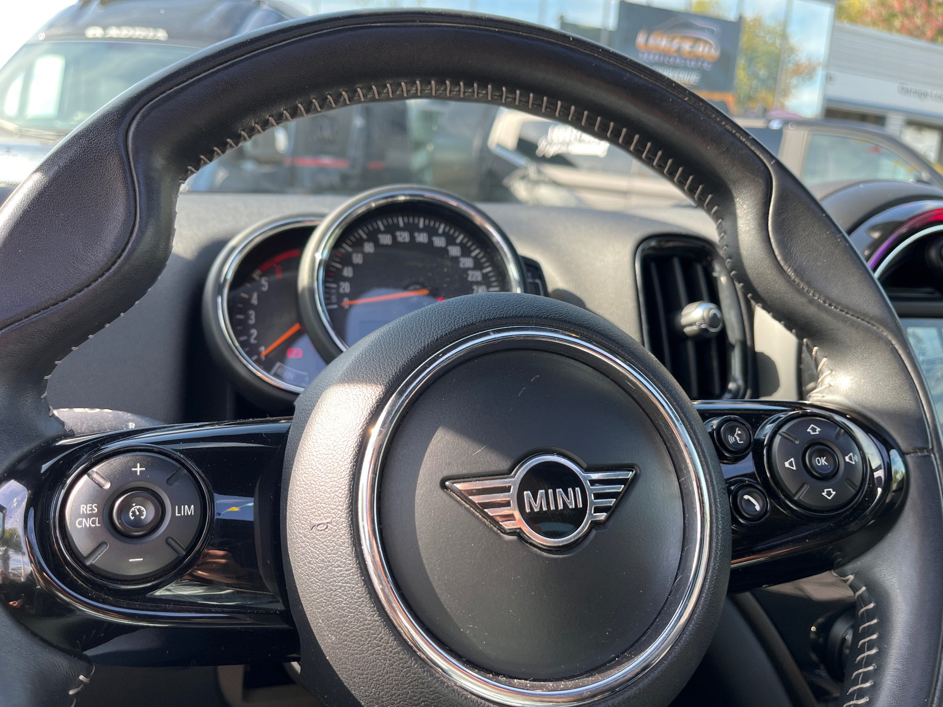 c77b7668-6555-45da-aa70-69af435801f4