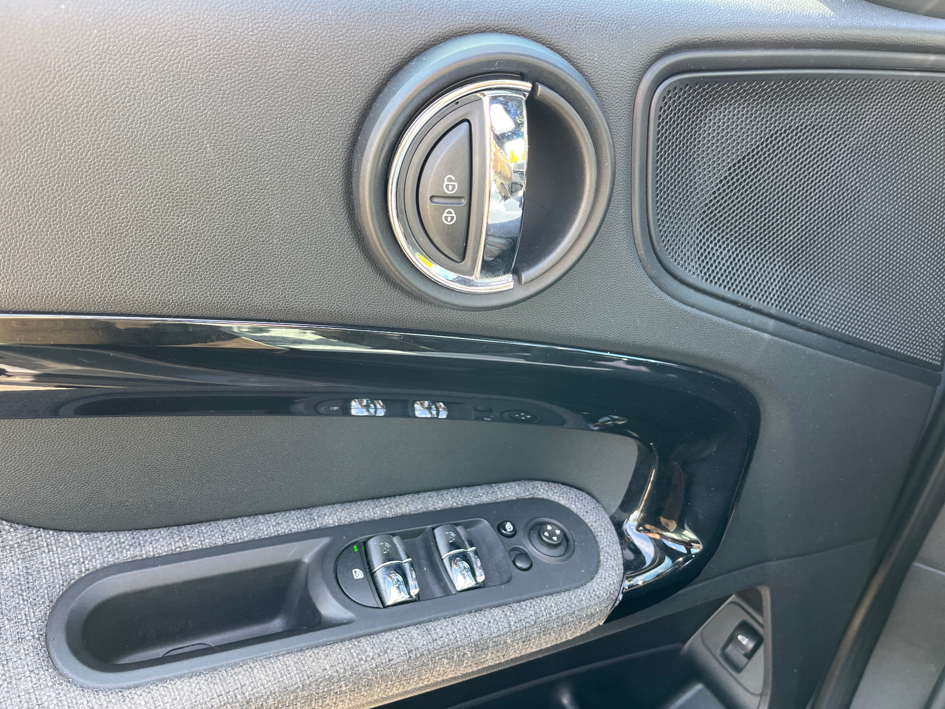 d1c8accd-c9a2-4d48-a738-1ec74cf8d6ba