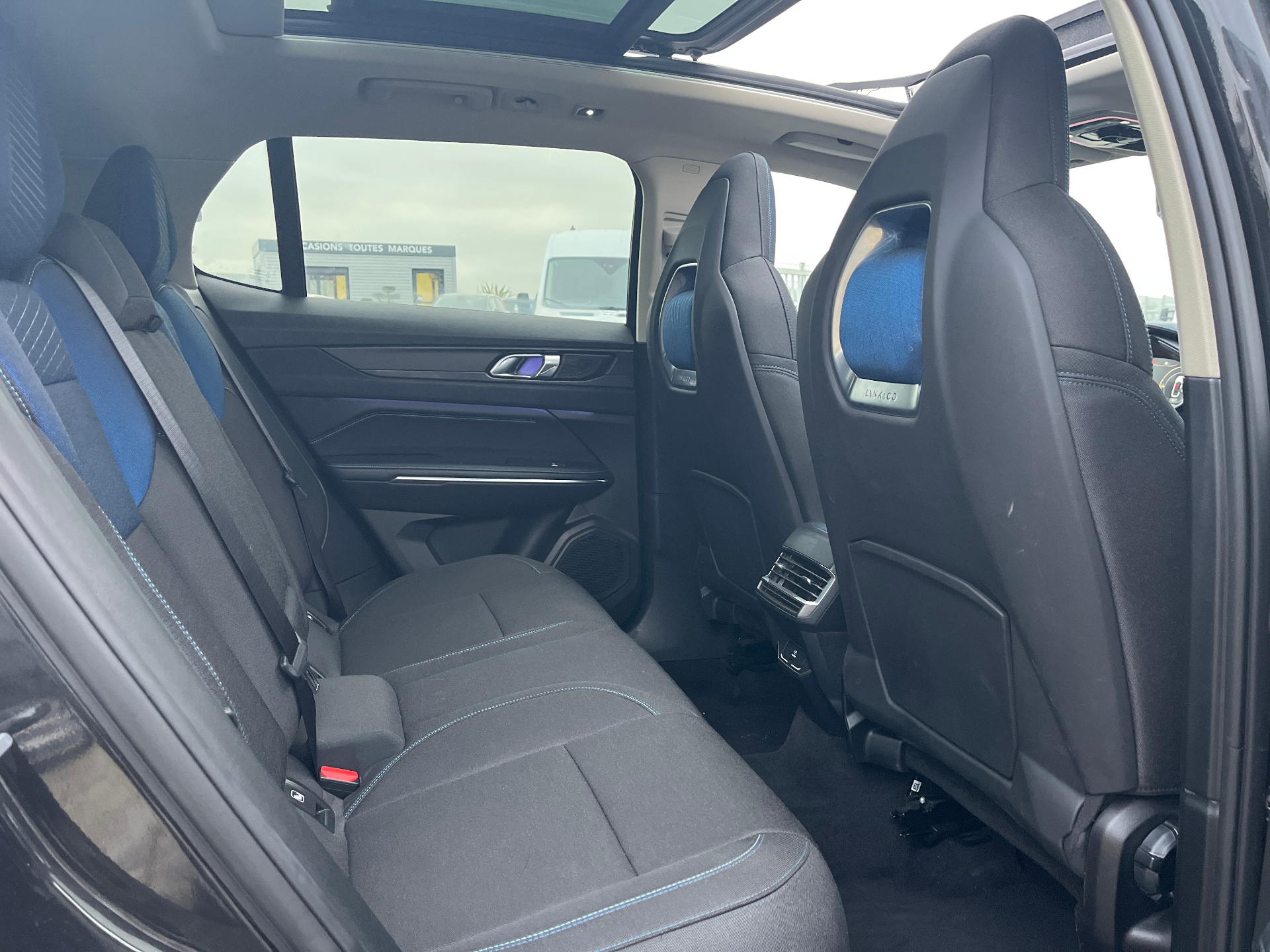 77b2b170-ce40-4d98-a5a8-708a35c917e4