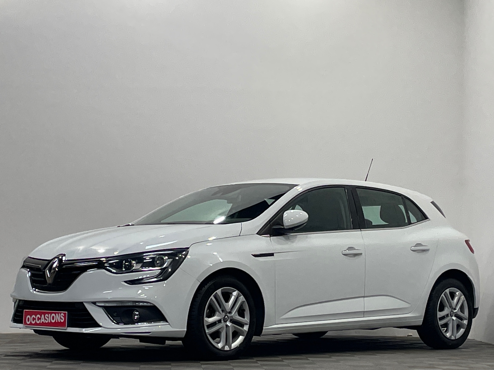 RENAULT MEGANE IV BERLINE BUSINESS Blue dCi 115 EDC Business d'occasion