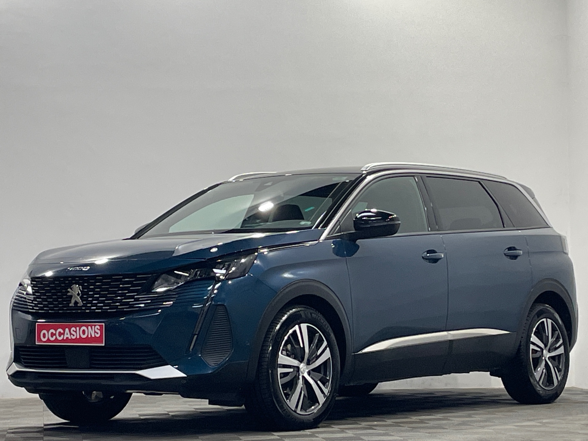 PEUGEOT 5008 ALLURE PK HYB 136EDC56 d'occasion