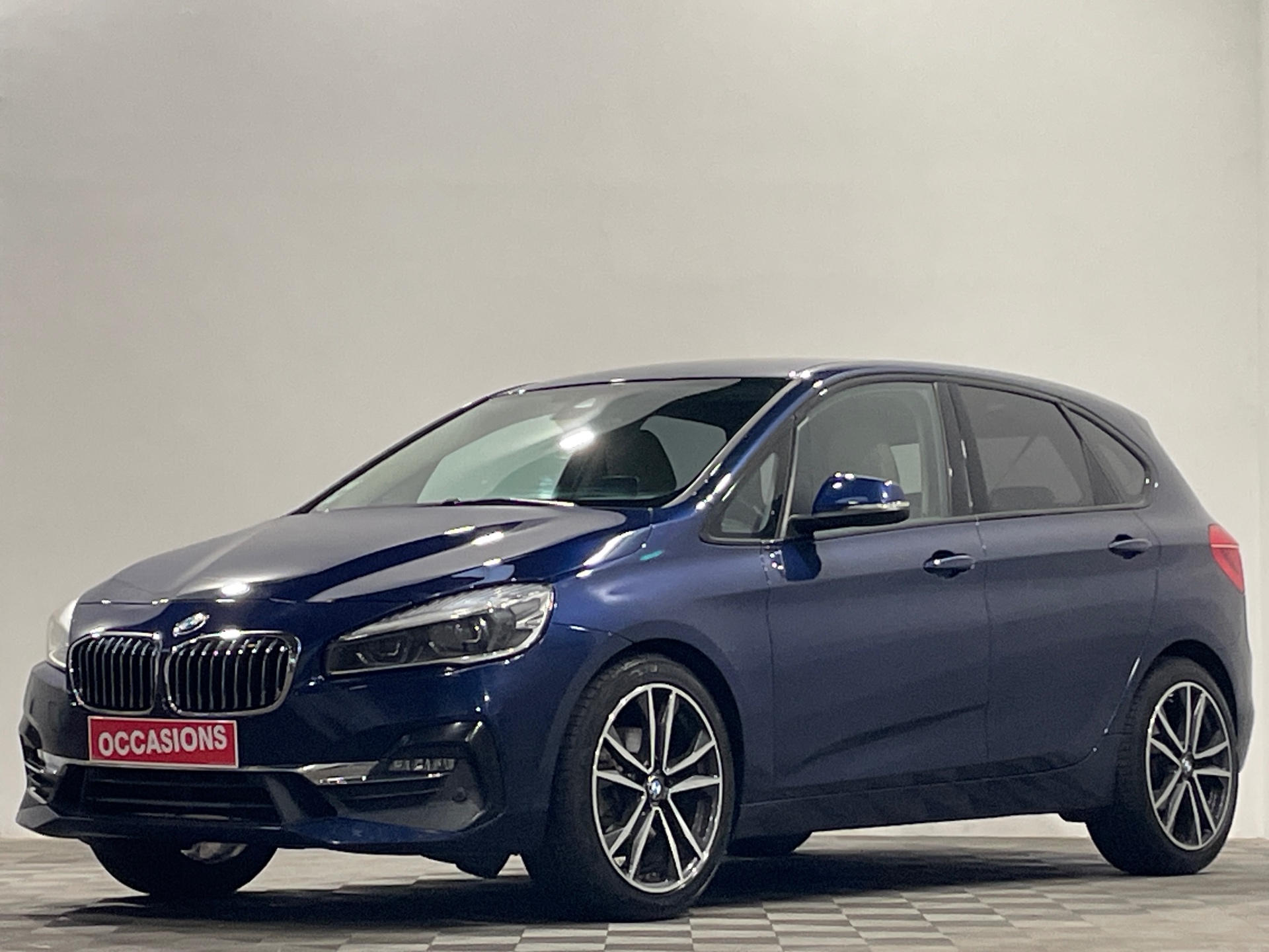 BMW SERIE 2 ACTIVE TOURER F45 LCI Active Tourer 220d 190 ch BVA8 Luxury d'occasion