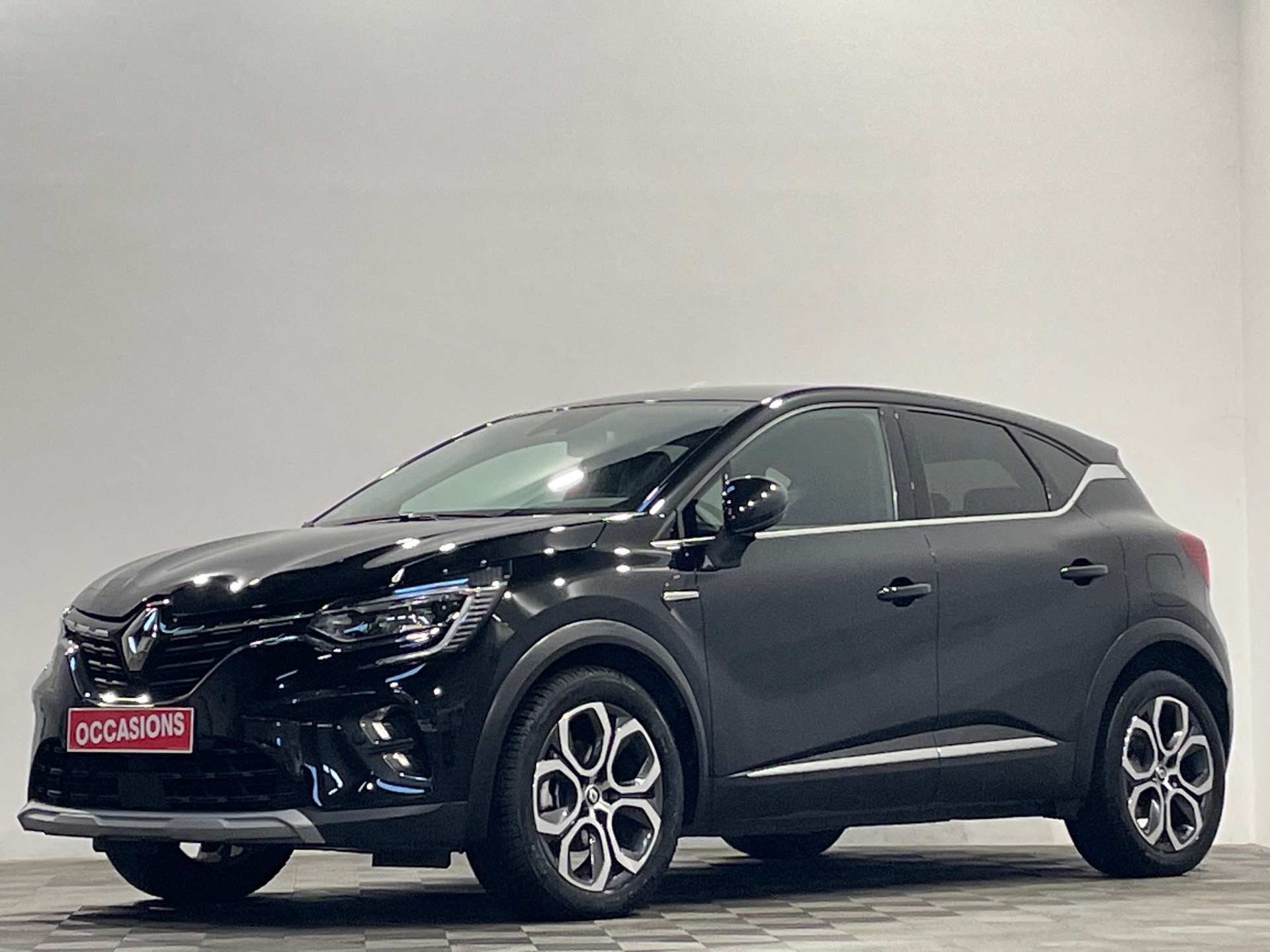 RENAULT CAPTUR E-Tech hybride rechargeable 160 Techno d'occasion