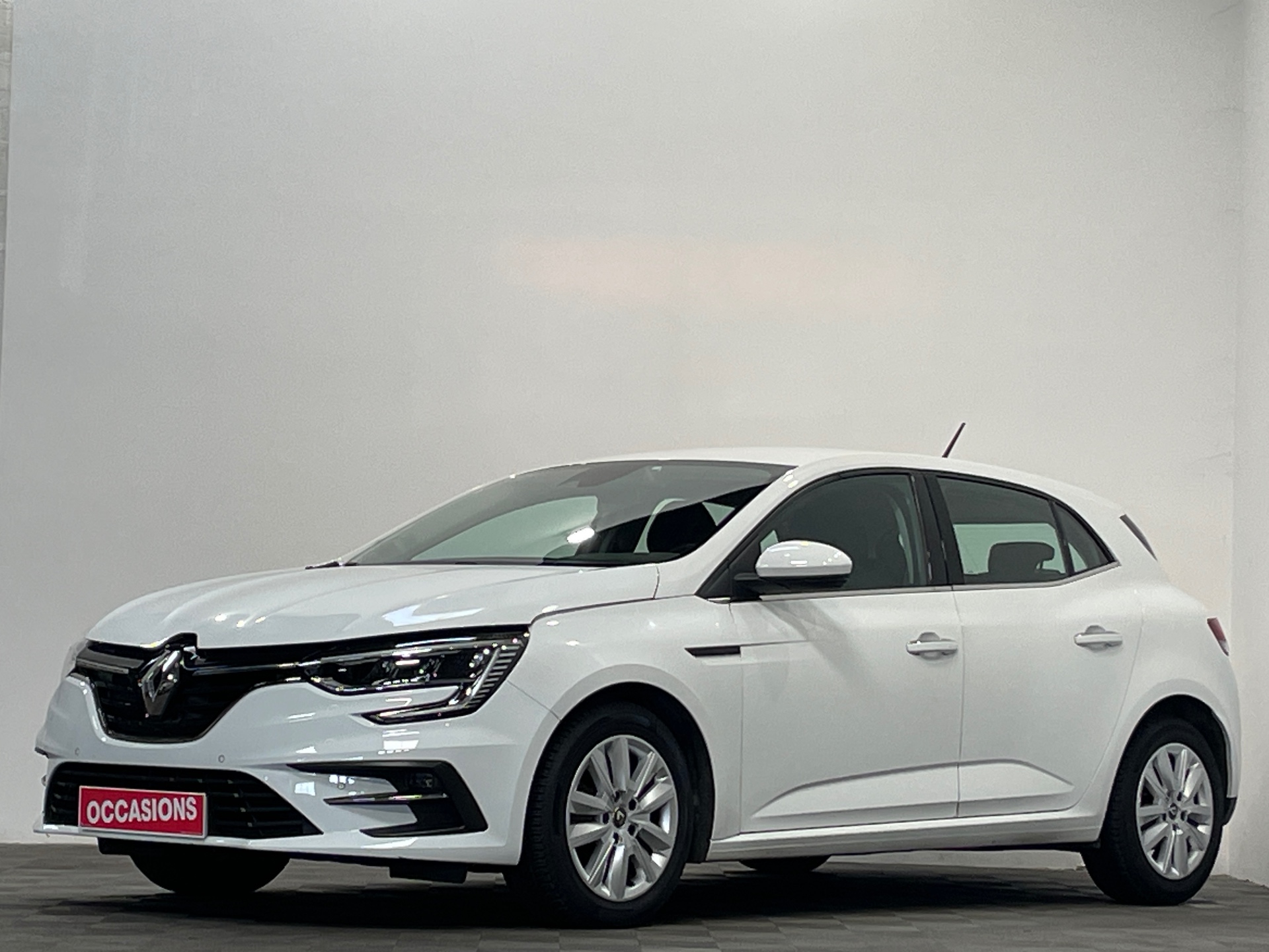 RENAULT MEGANE IV BERLINE Blue dCi 115 - 20 Business d'occasion