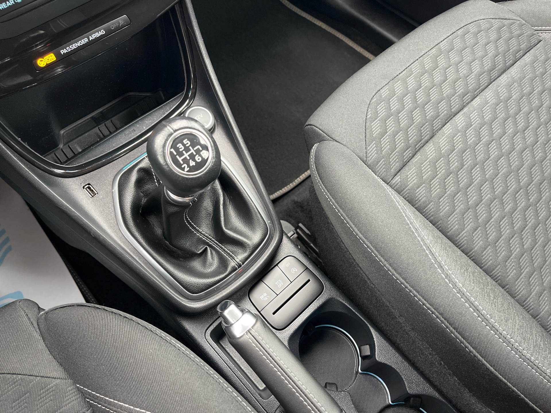 73ae1546-66e5-465b-801d-3dadbc6aa383