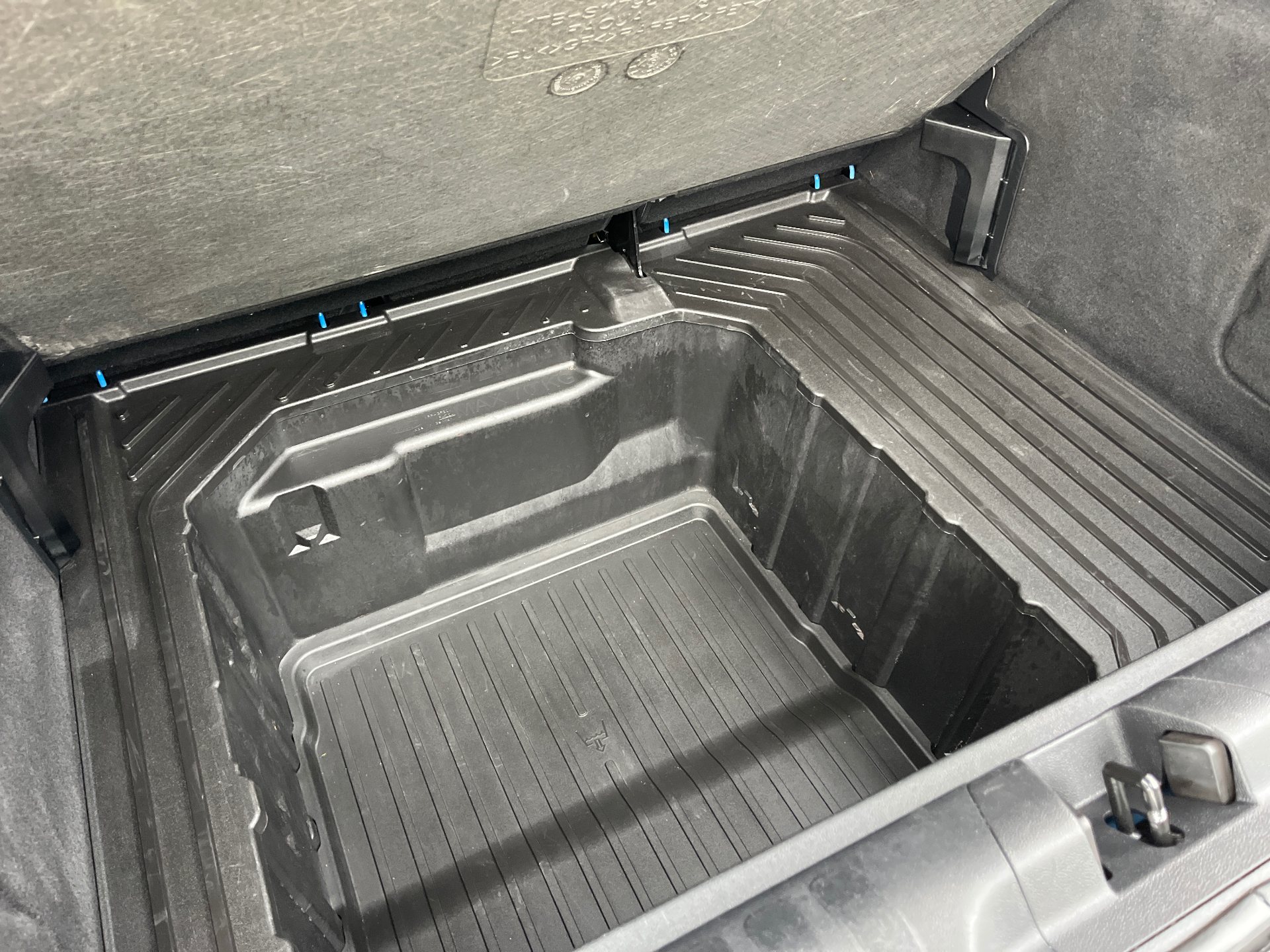 e6cb47bd-95df-47ab-b204-679a7f0d2c84