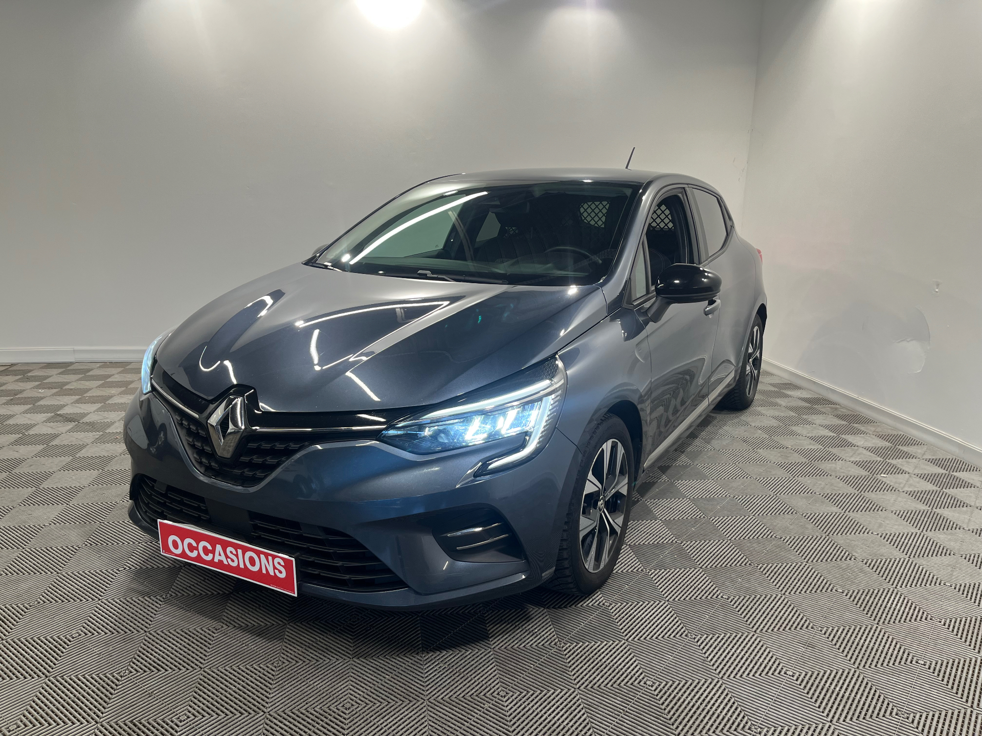 RENAULT CLIO V SOCIETE evolution réversible Blue dCi 100 d'occasion