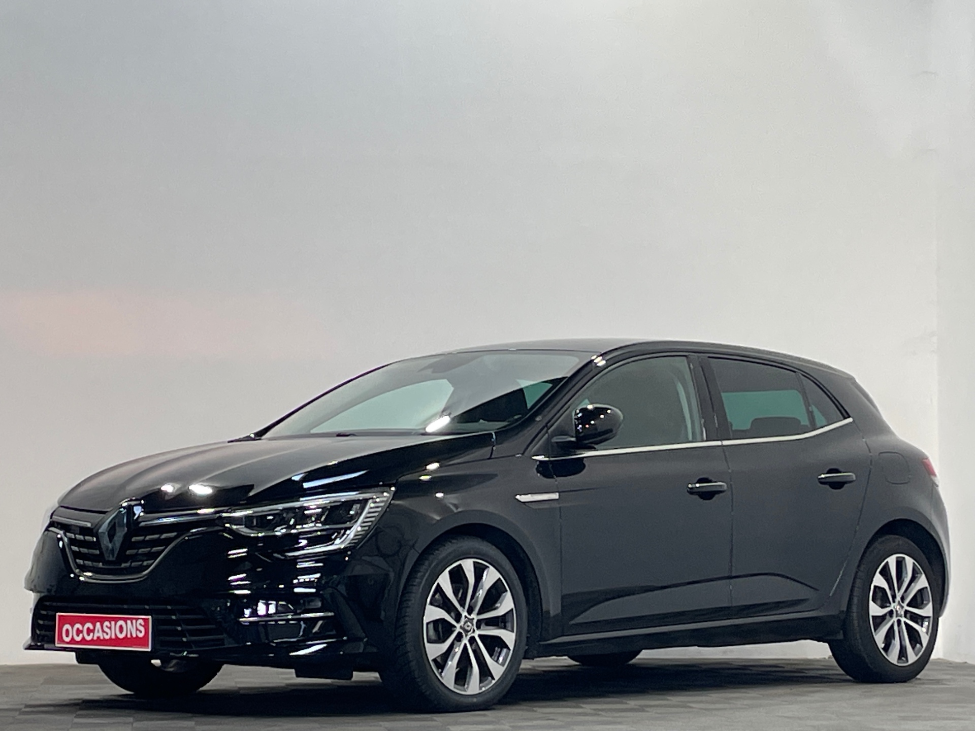 RENAULT MEGANE IV BERLINE E-TECH Plug-In Hybride 160 Intens d'occasion